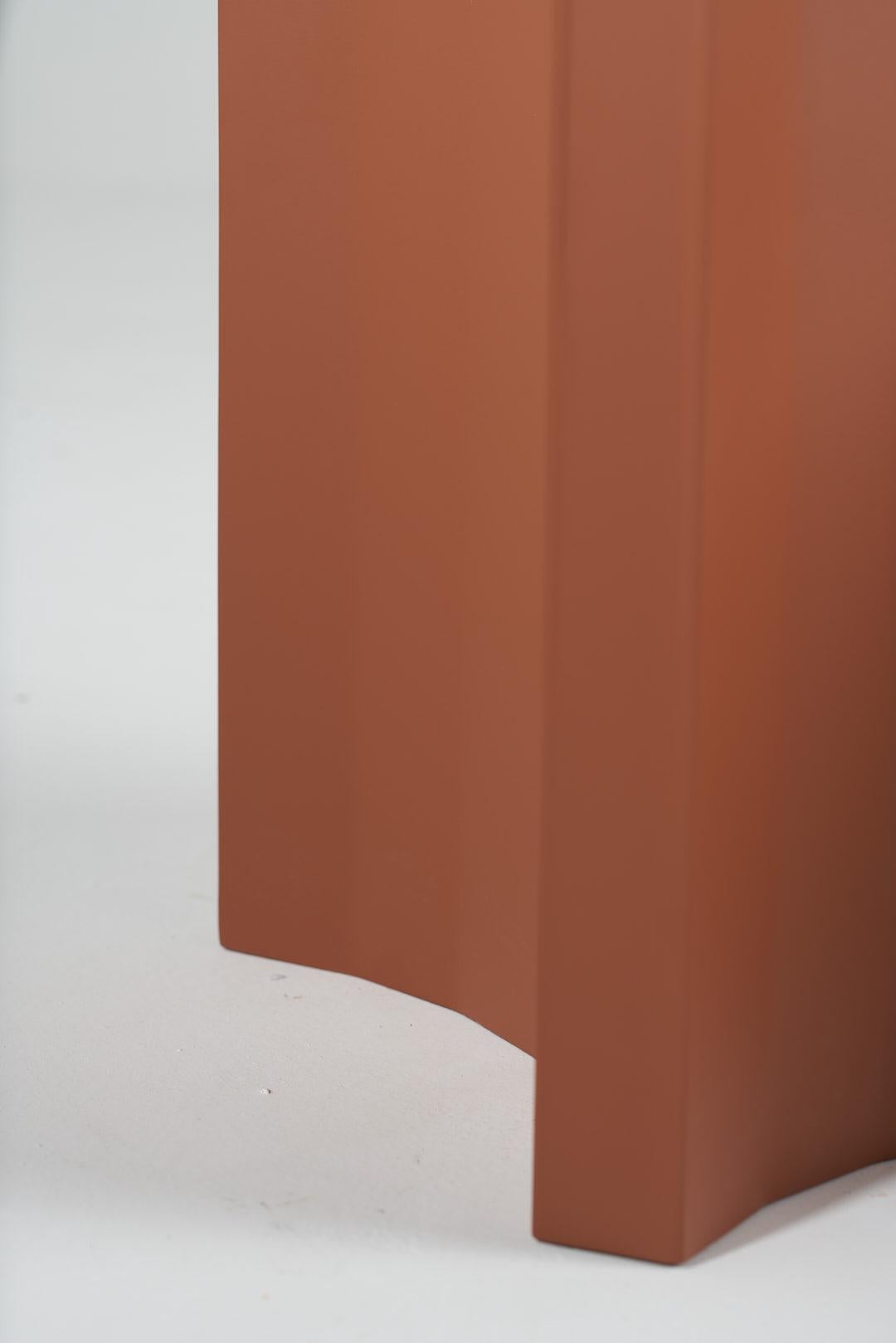 Pampulha Kollektion, Terrakotta-Beistelltische aus Stahl (Set von 2) im Angebot 5