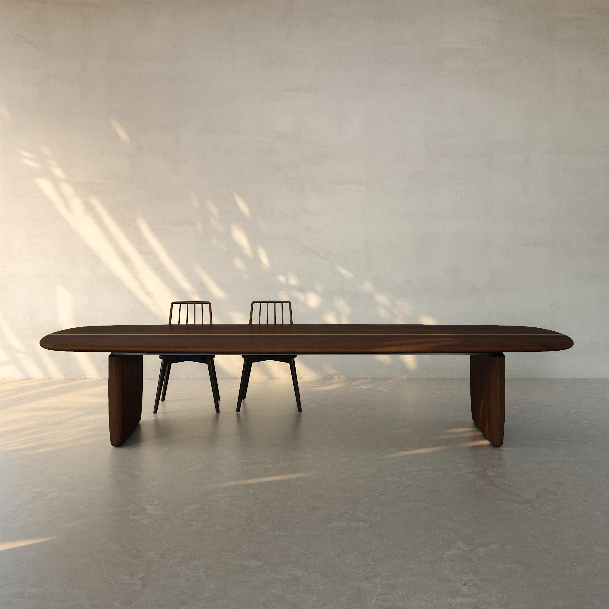 Mesa Pamunu, única en su especie, madera de Nedun, incrustaciones de latón macizo, hecha a mano en venta 4