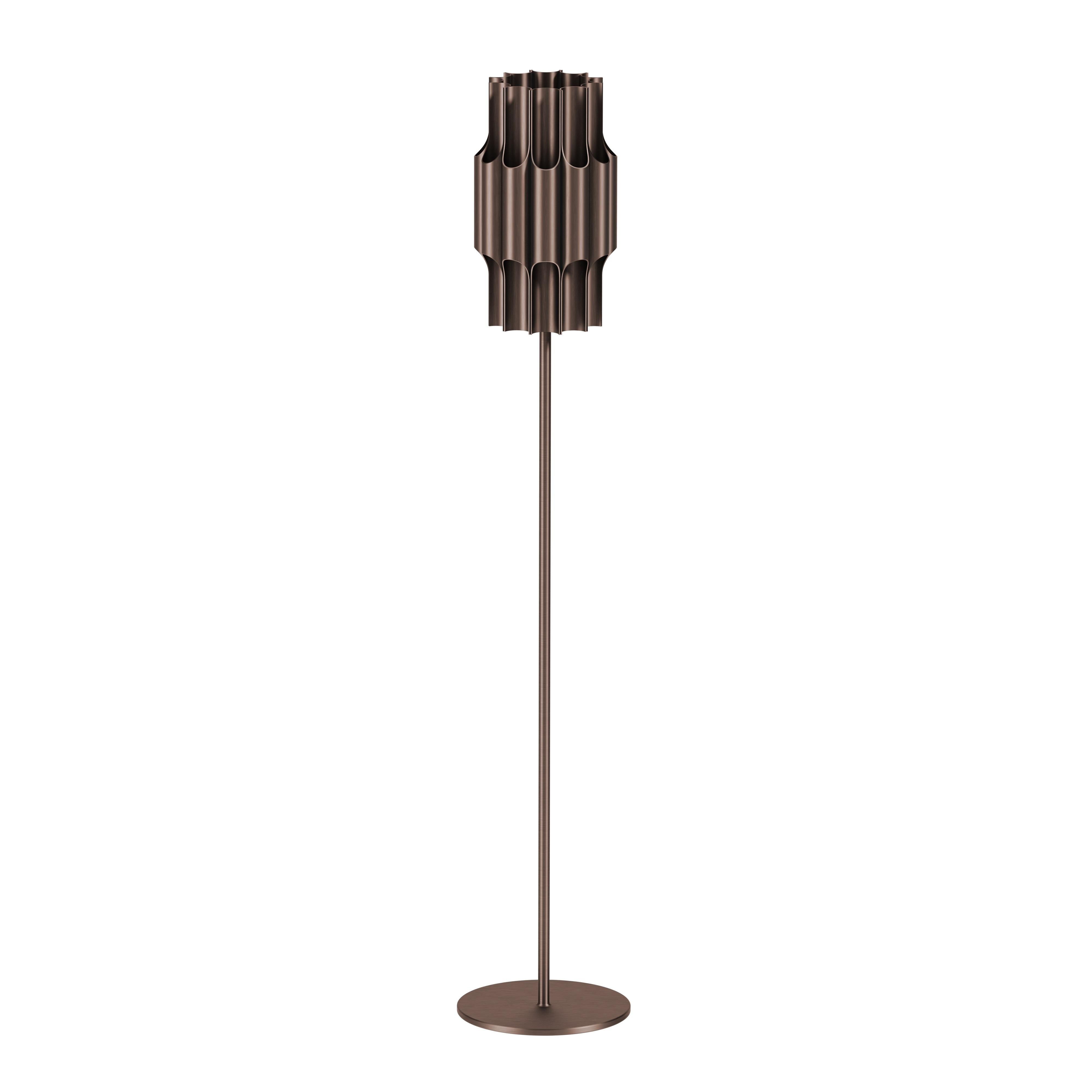 Scandinavo moderno Lampada da terra in alluminio 'Pan 190' di Bent Karlby per Lyfa in vendita