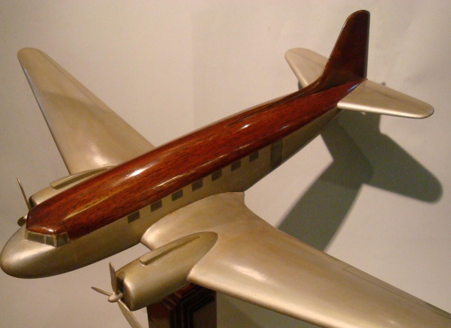 Mid-Century Modern Art Deco Pan-Am DC3 Wooden Airplane Desk Model, Midcentury For Sale