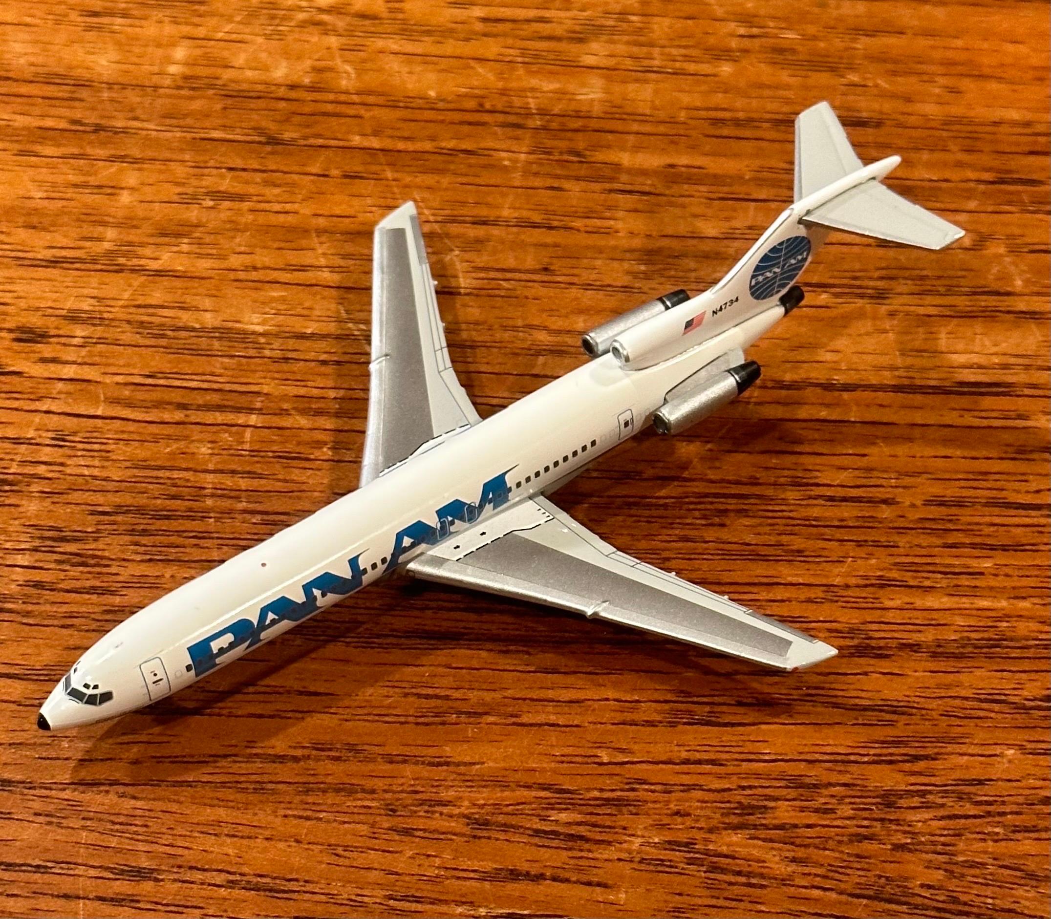 Pan American Airlines Jetliner / Airplane Die Cast Paperweight Model 5