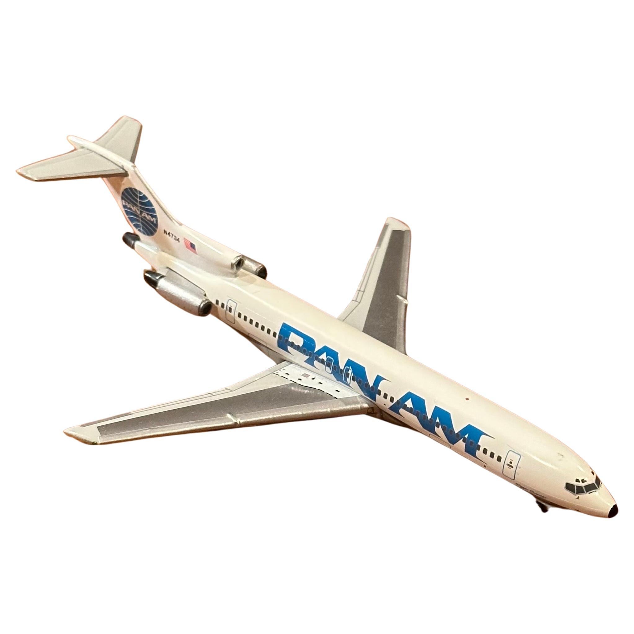 Pan American Airlines Jetliner / Airplane Die Cast Paperweight Model 6