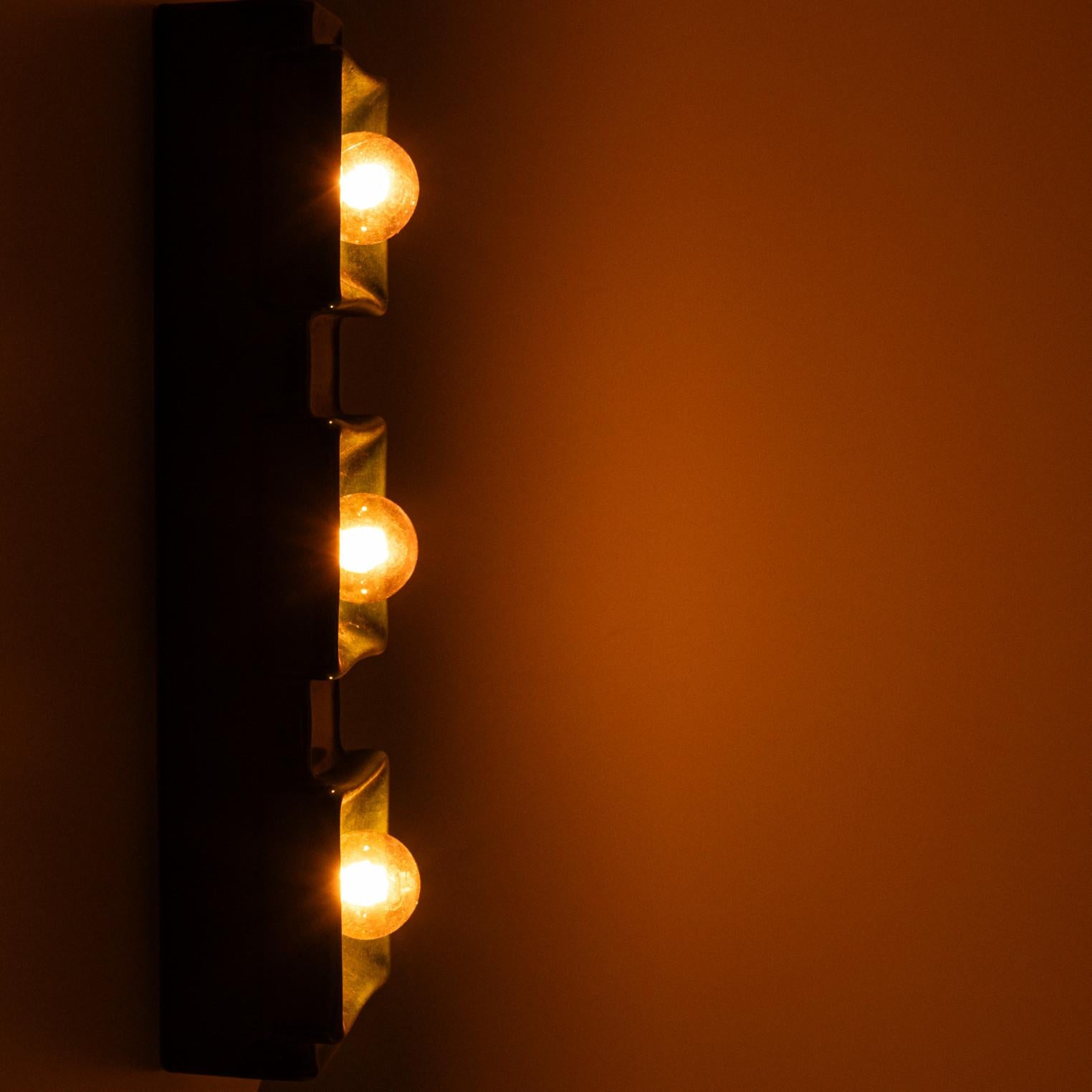 Pan Ceramics Green Textured Traffic Wall Light, 1960s In Good Condition In Rijssen, NL
