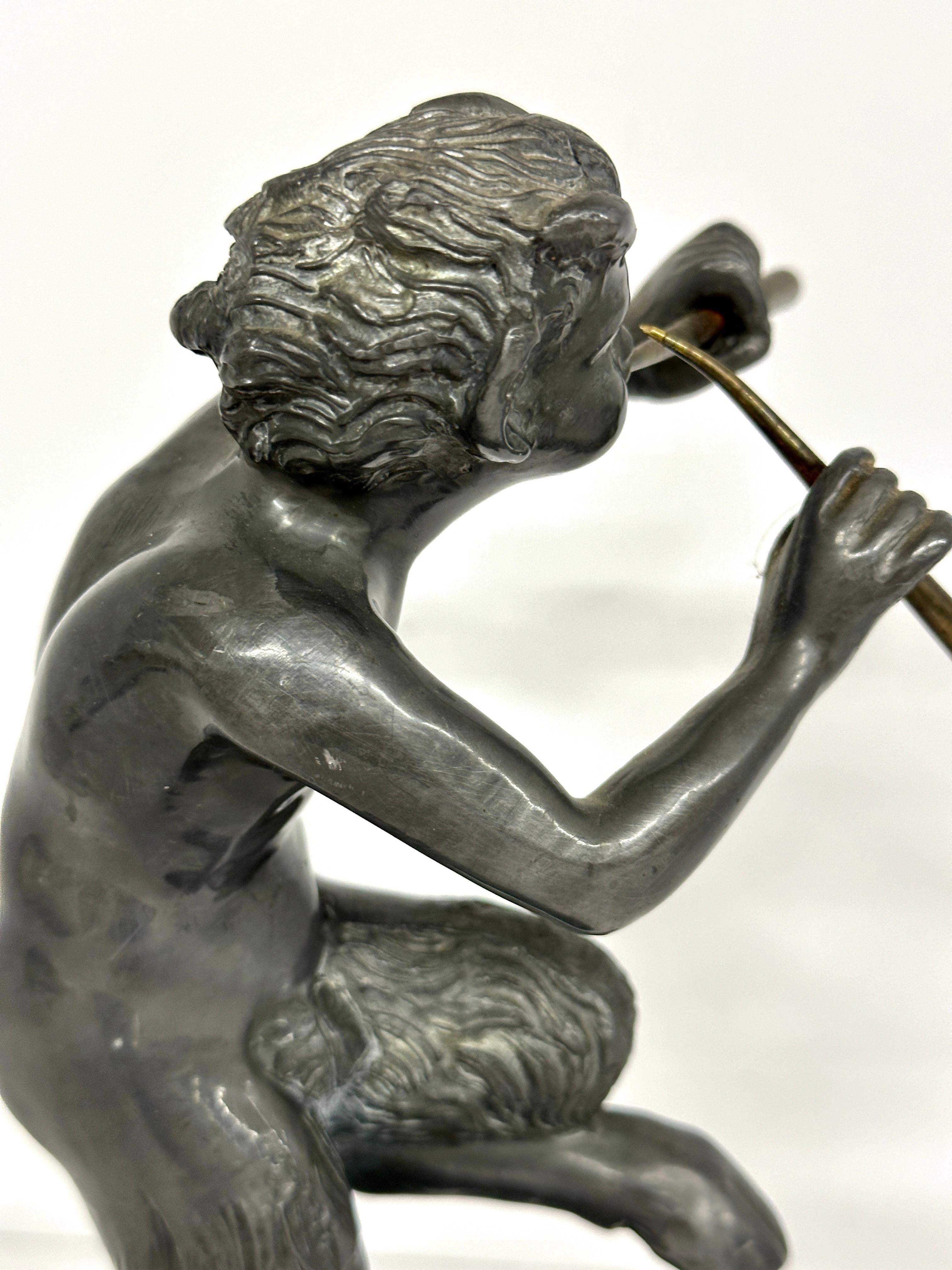 Pan jouant des flûtes, sculpture néoclassique en vente 5