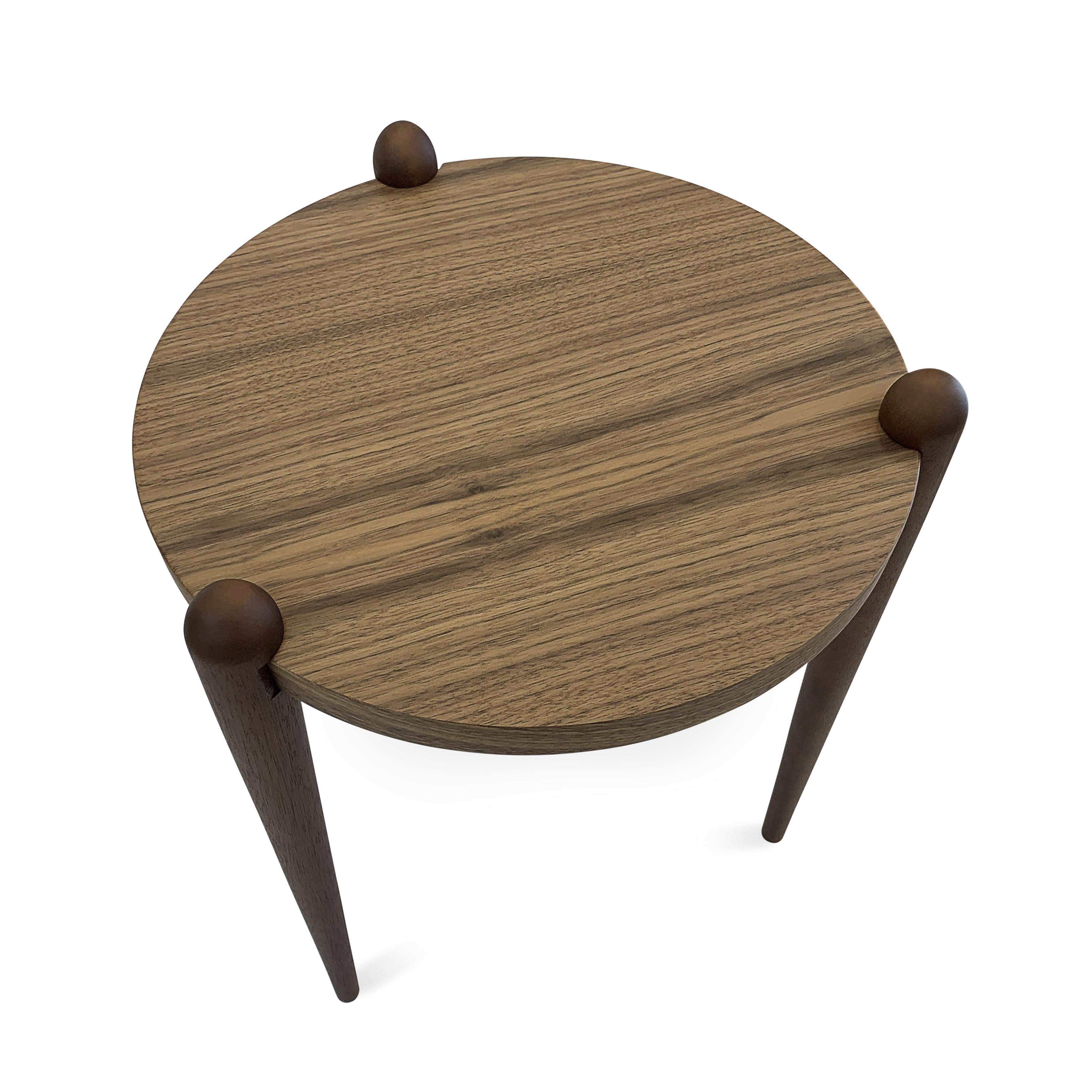 Pan Side Tables in Walnut Wood Finish, Set of 3 For Sale 12