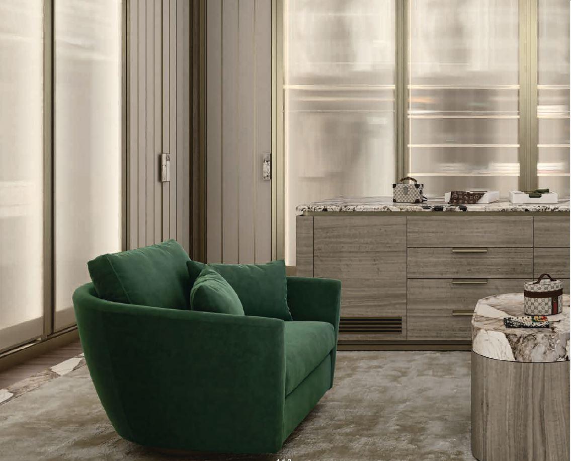 Panama Armchair by Bellavista

The Panama Armchair is a refined piece from Bellavista’s luxury collection, combining Italian craftsmanship with premium materials. Its internal structure is made of metal, coated in polyurethane foam and padded with