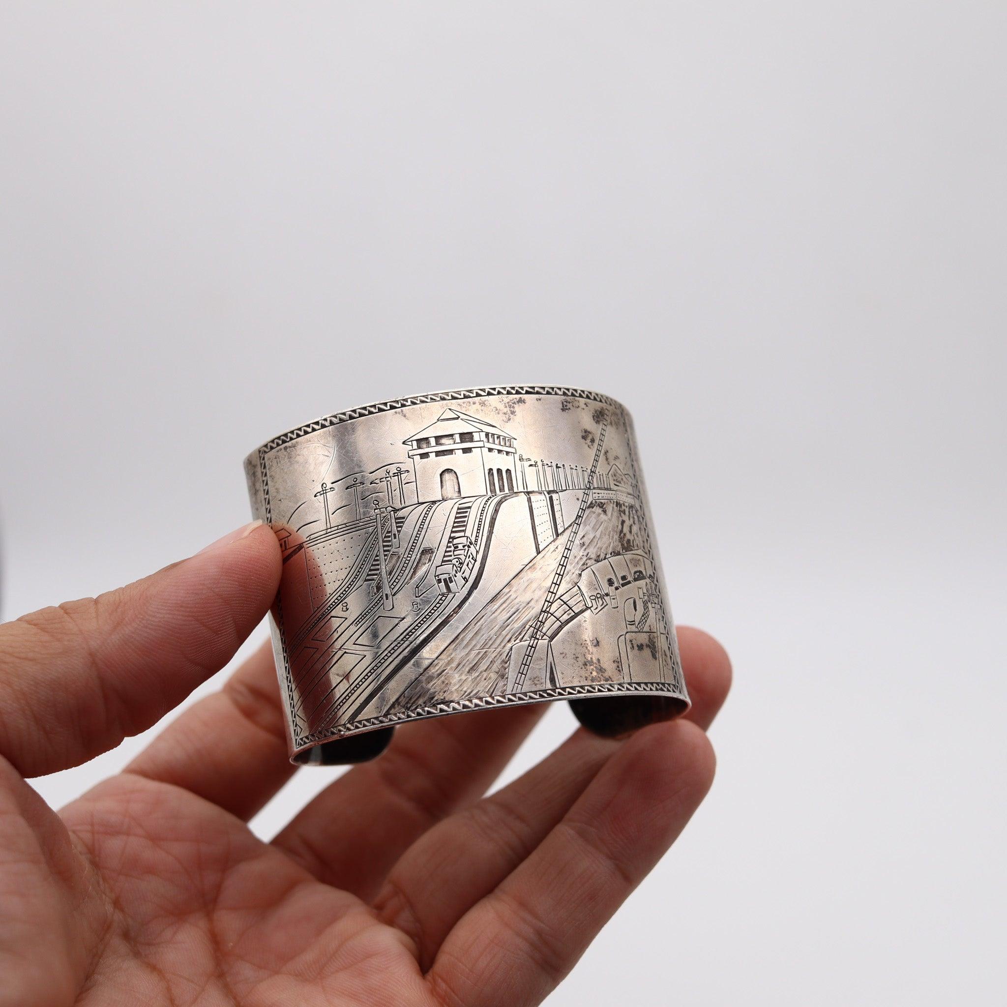 Bracciale con incisione dell'Esposizione di Panama-Pacifico del 1915 in argento 925 in vendita 1