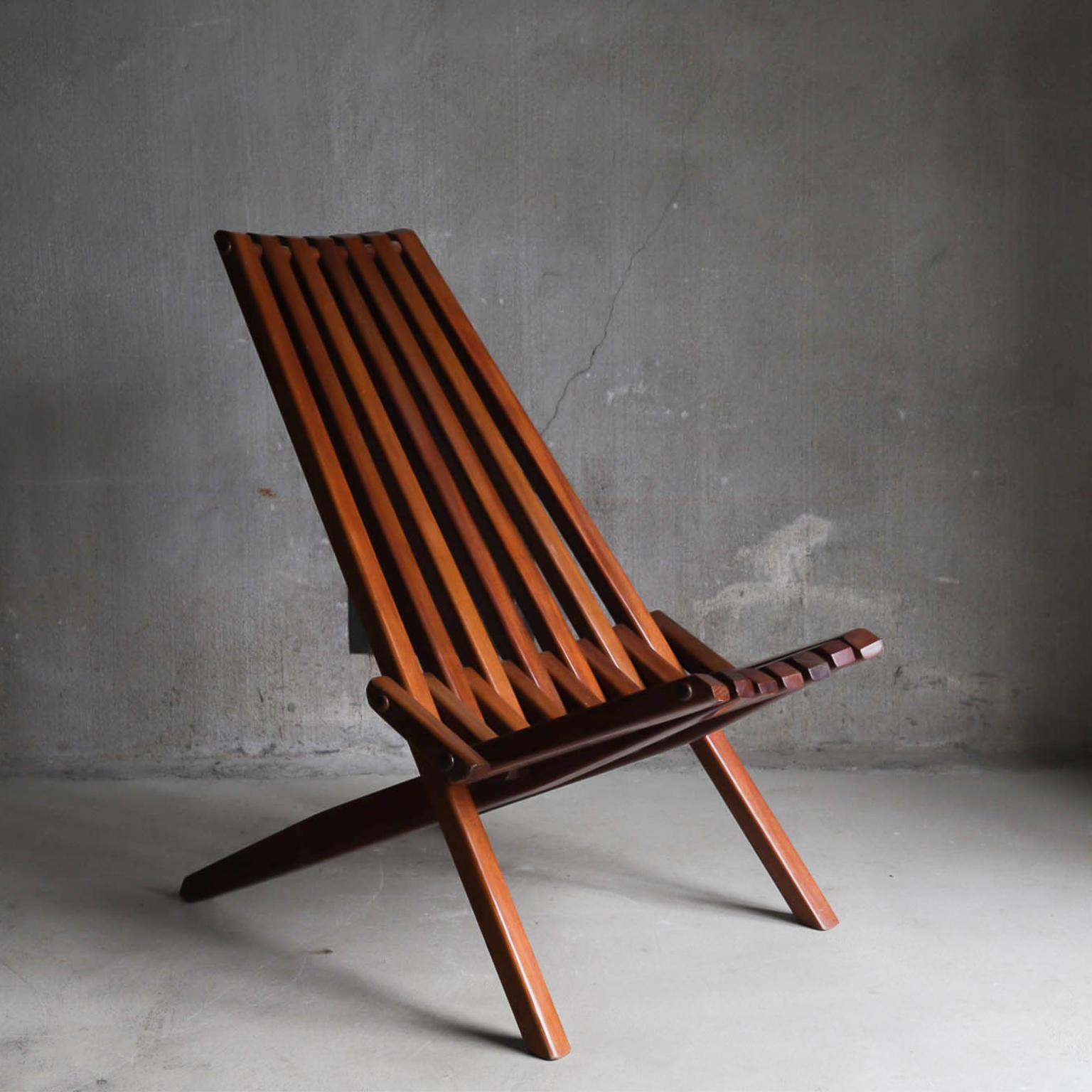 Panamericana chair manufactured in Denmark.
Made from precious mahogany wood.