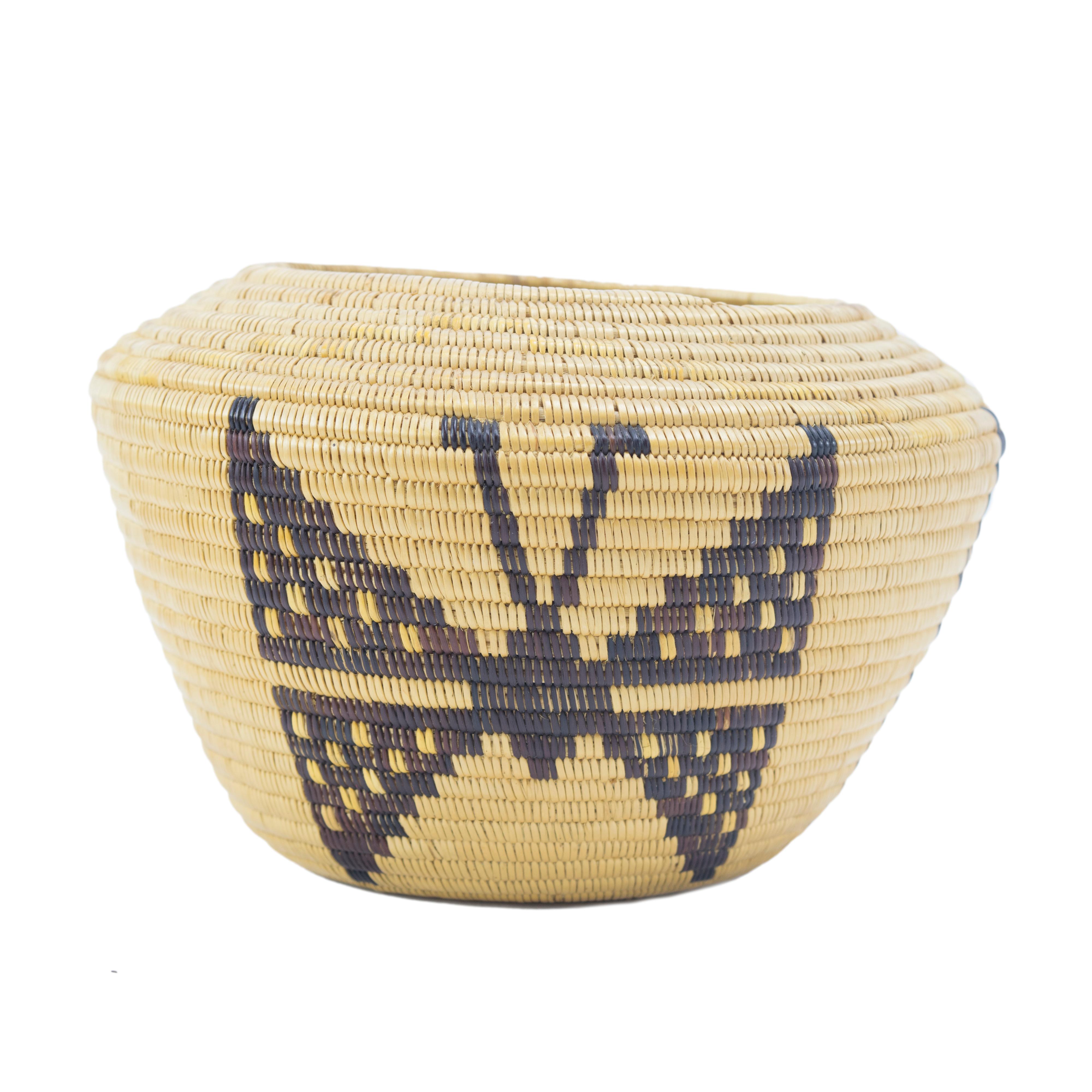 American Panamint Shouldered Basket For Sale