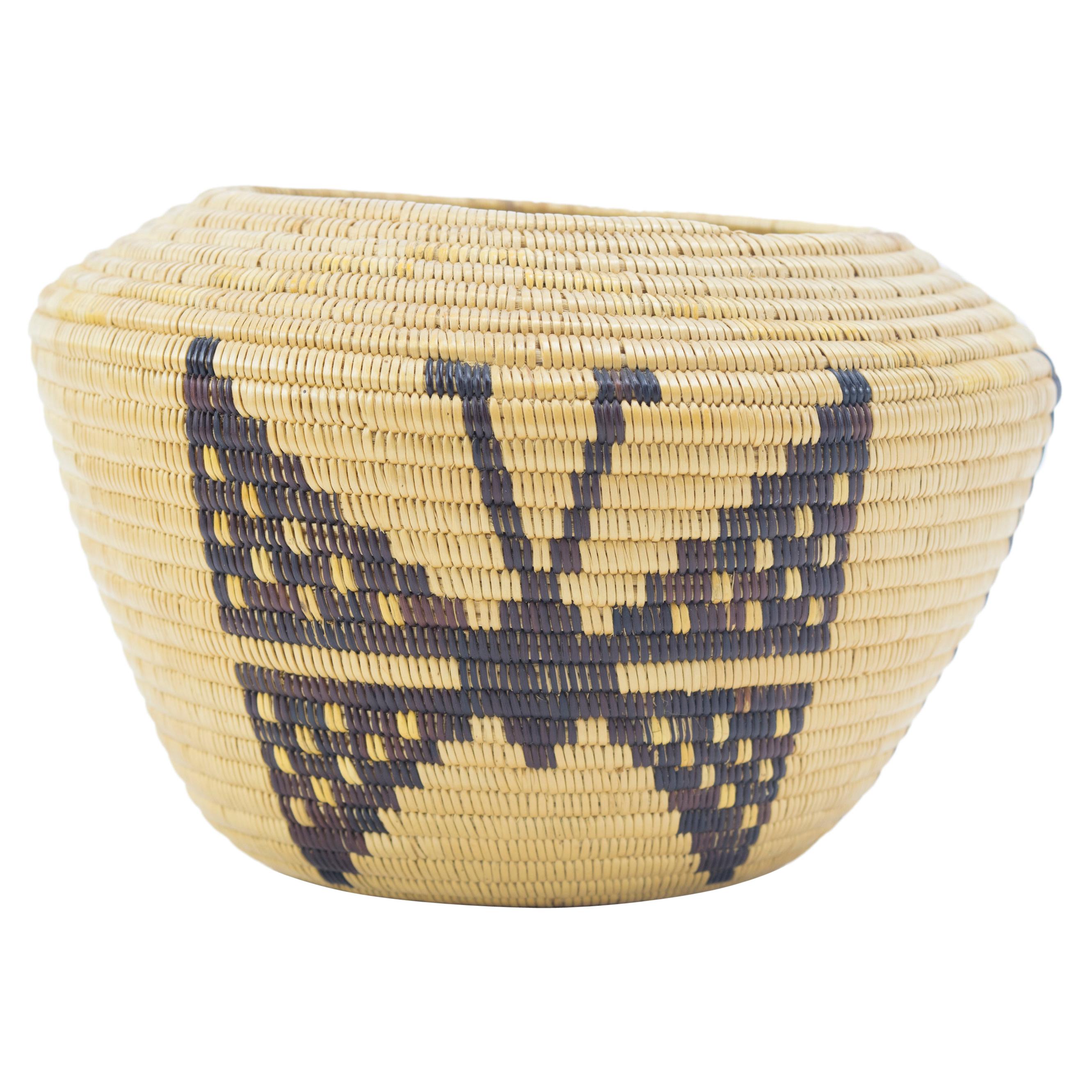Panamint Shouldered Basket