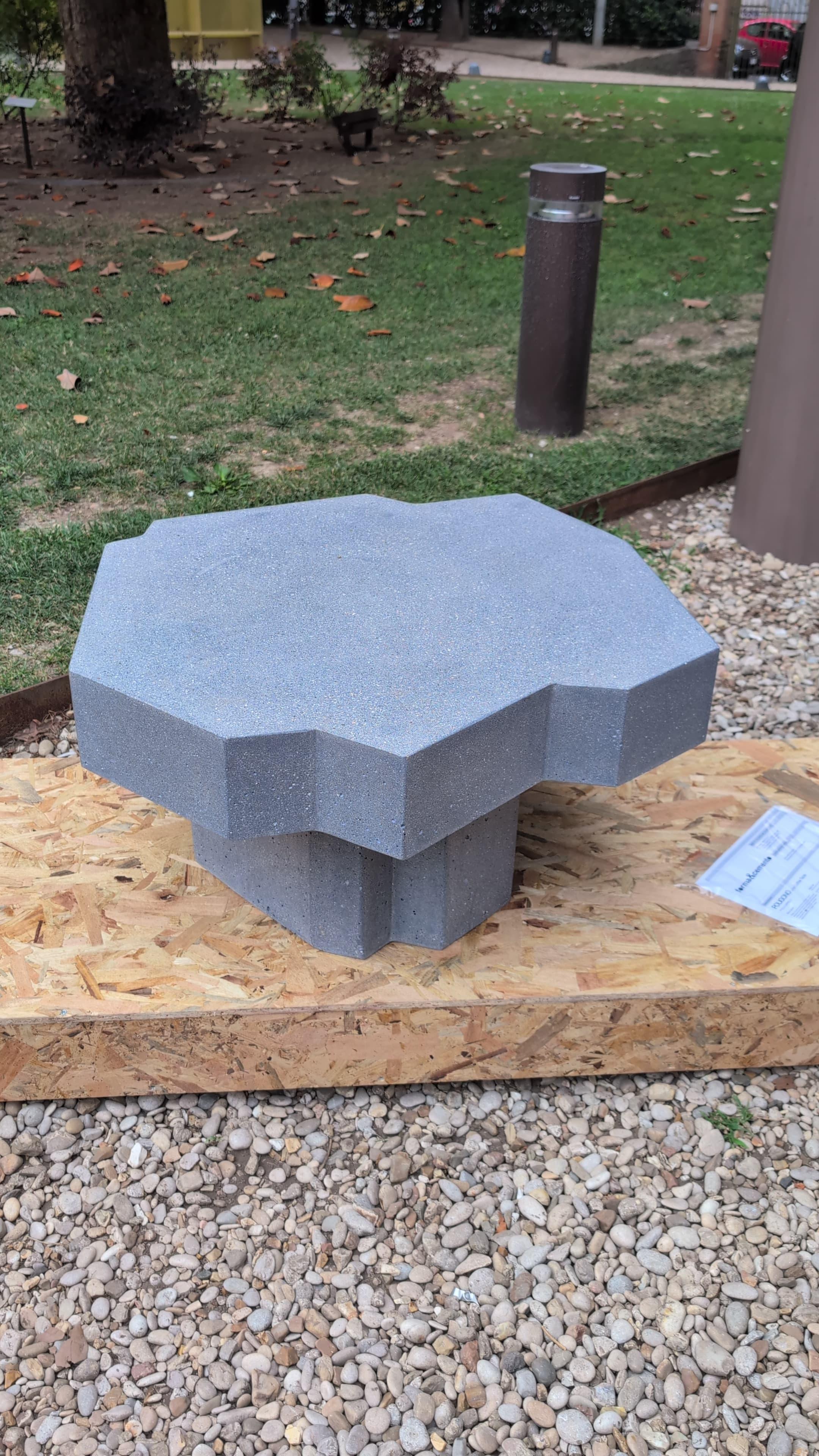 Panarea capsule collection, Basiluzzo coffee table in UHPC cement mortar For Sale 4