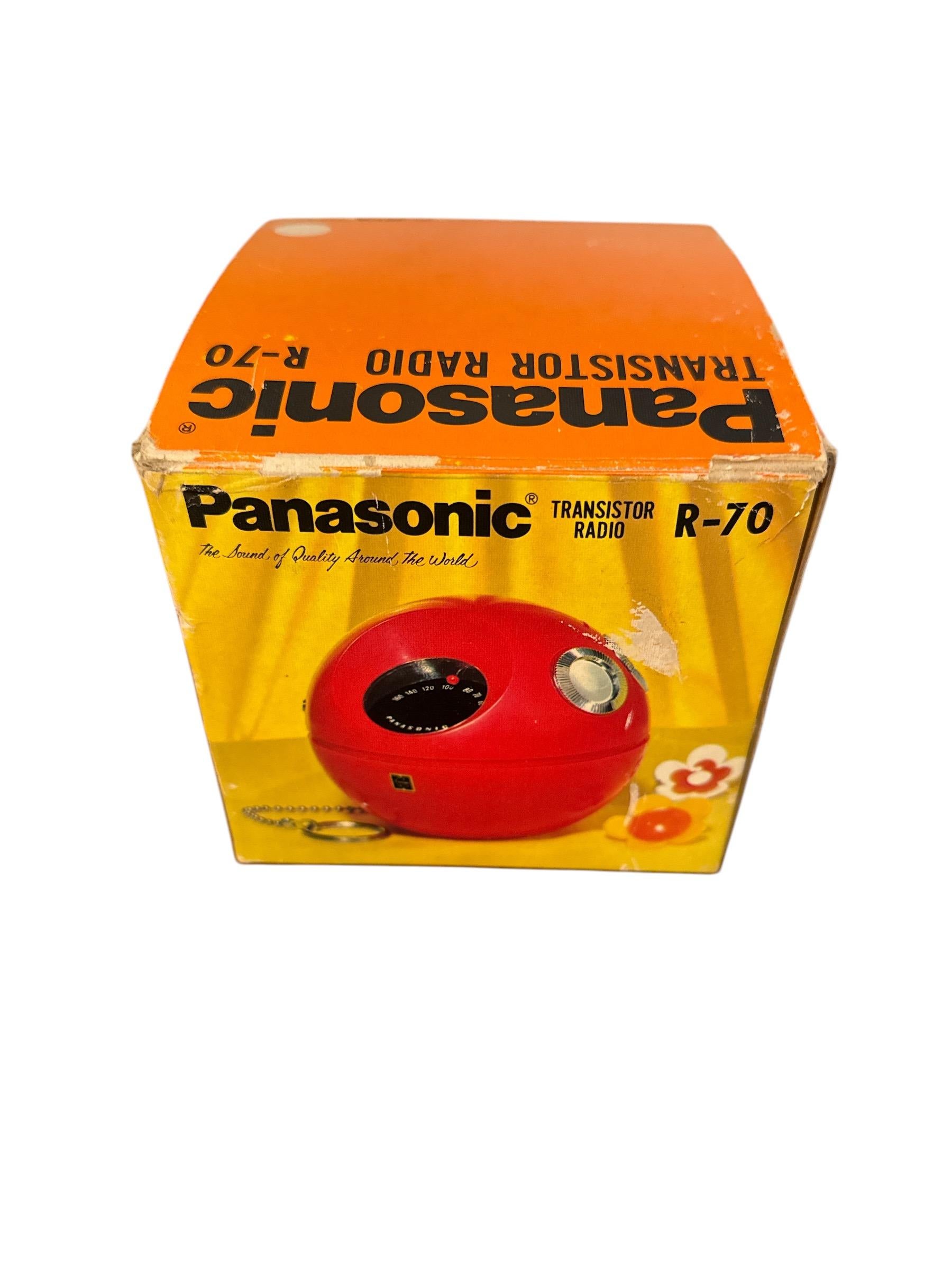 Plastic Panasonic Transistor Radio R70 For Sale