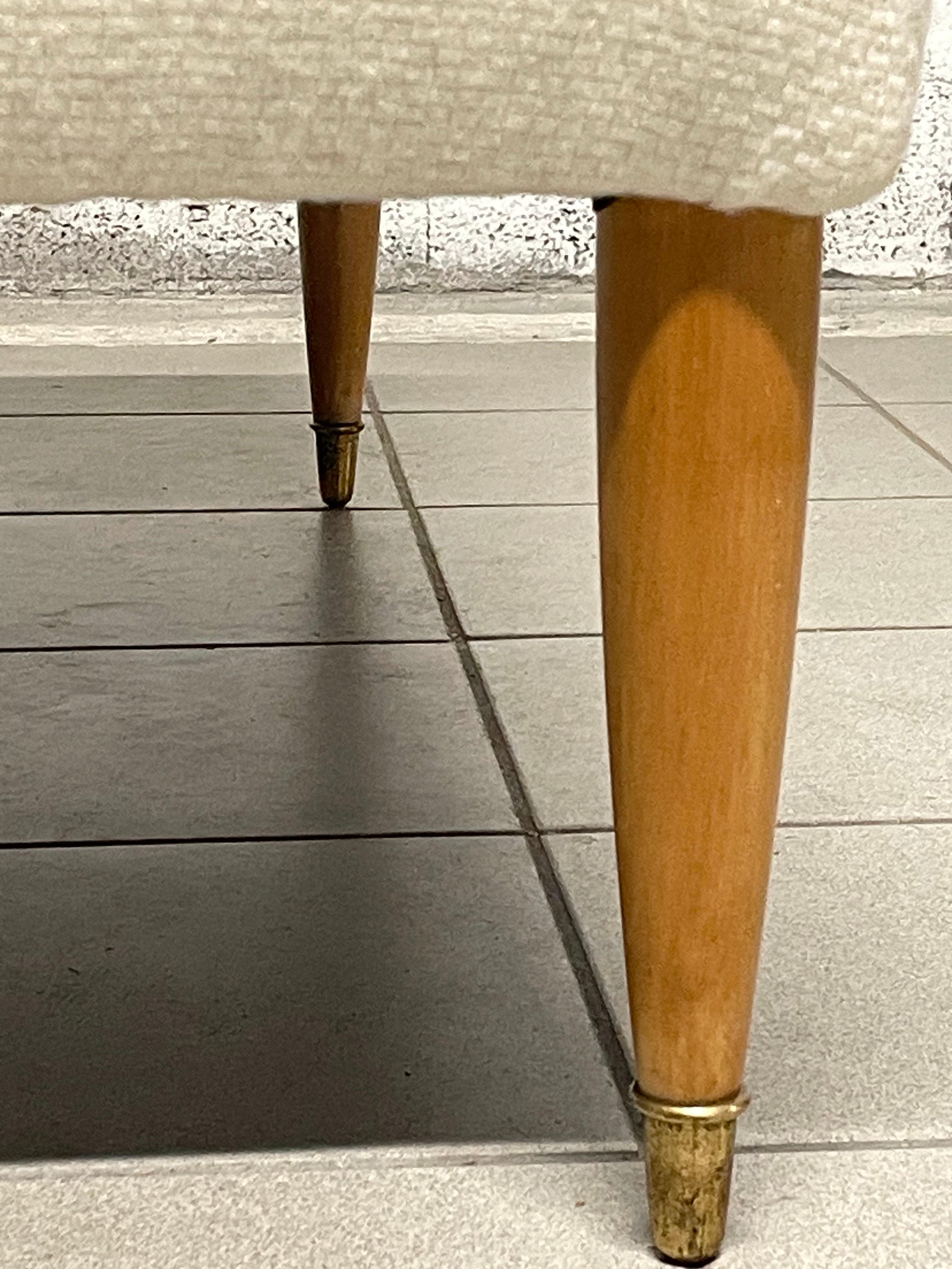 1940s bench made of maple wood and wool For Sale 4