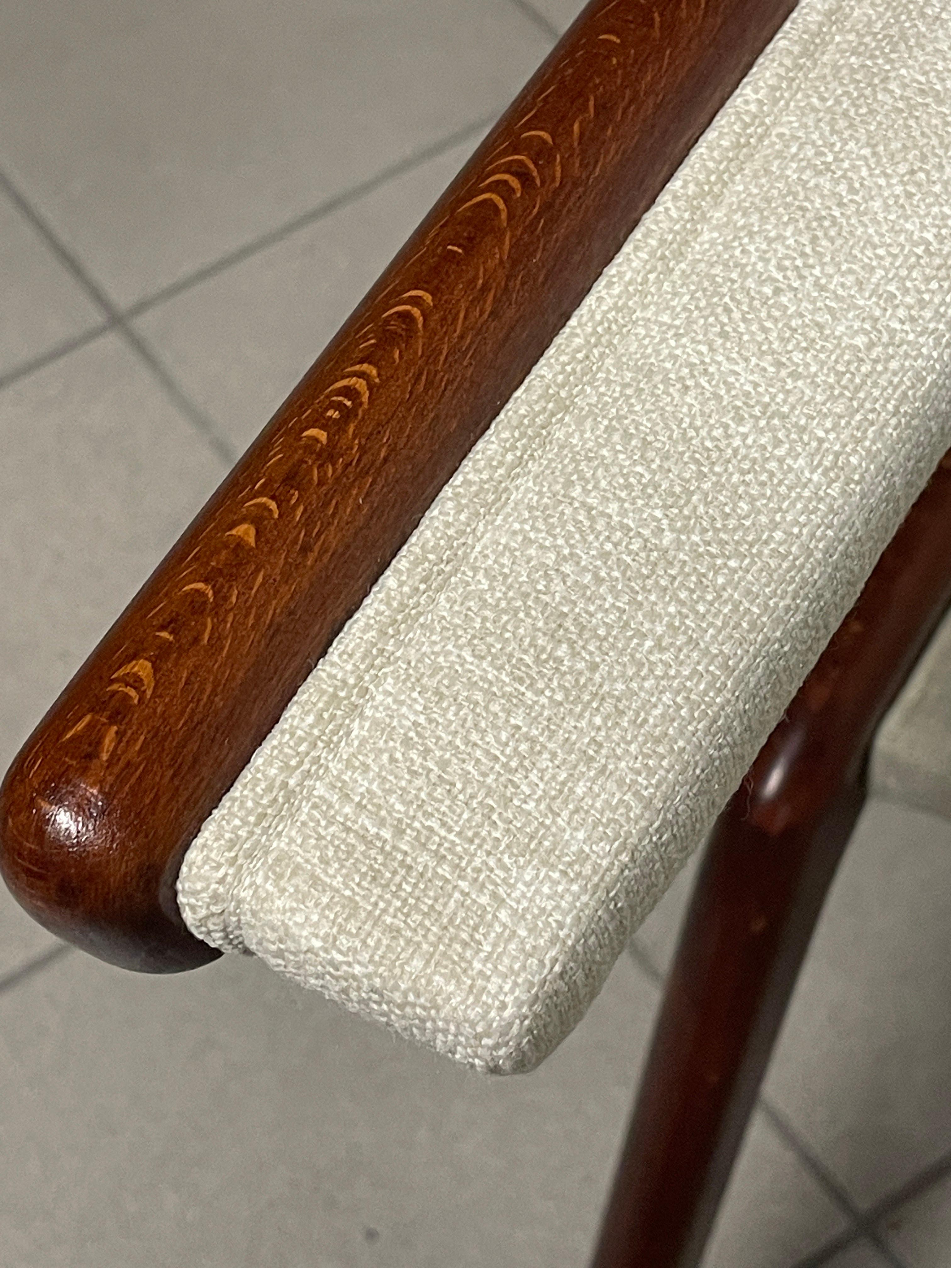 Banc des années 1950 en hêtre et tissu en vente 12