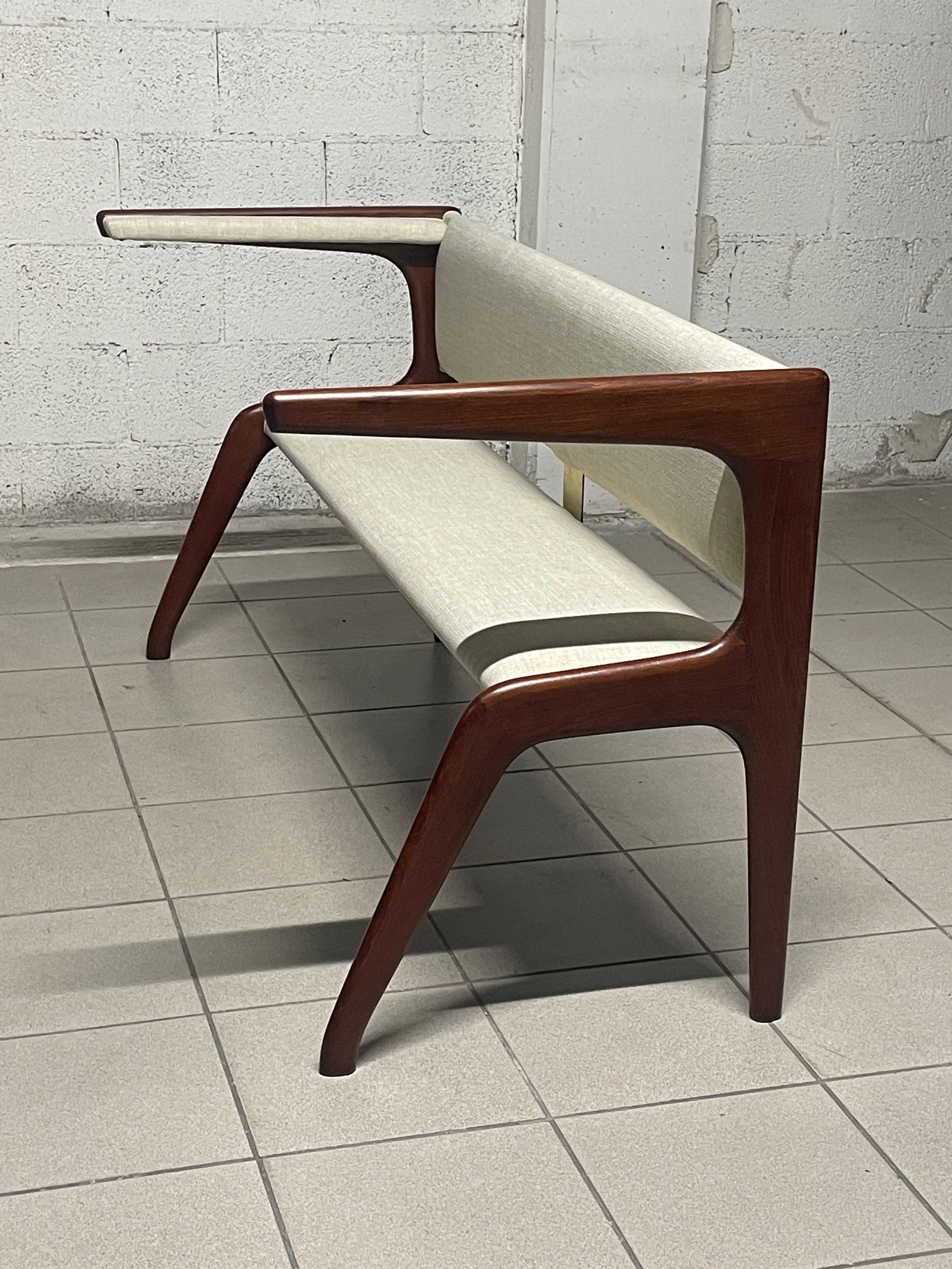 Banc des années 1950 en hêtre et tissu en vente 2