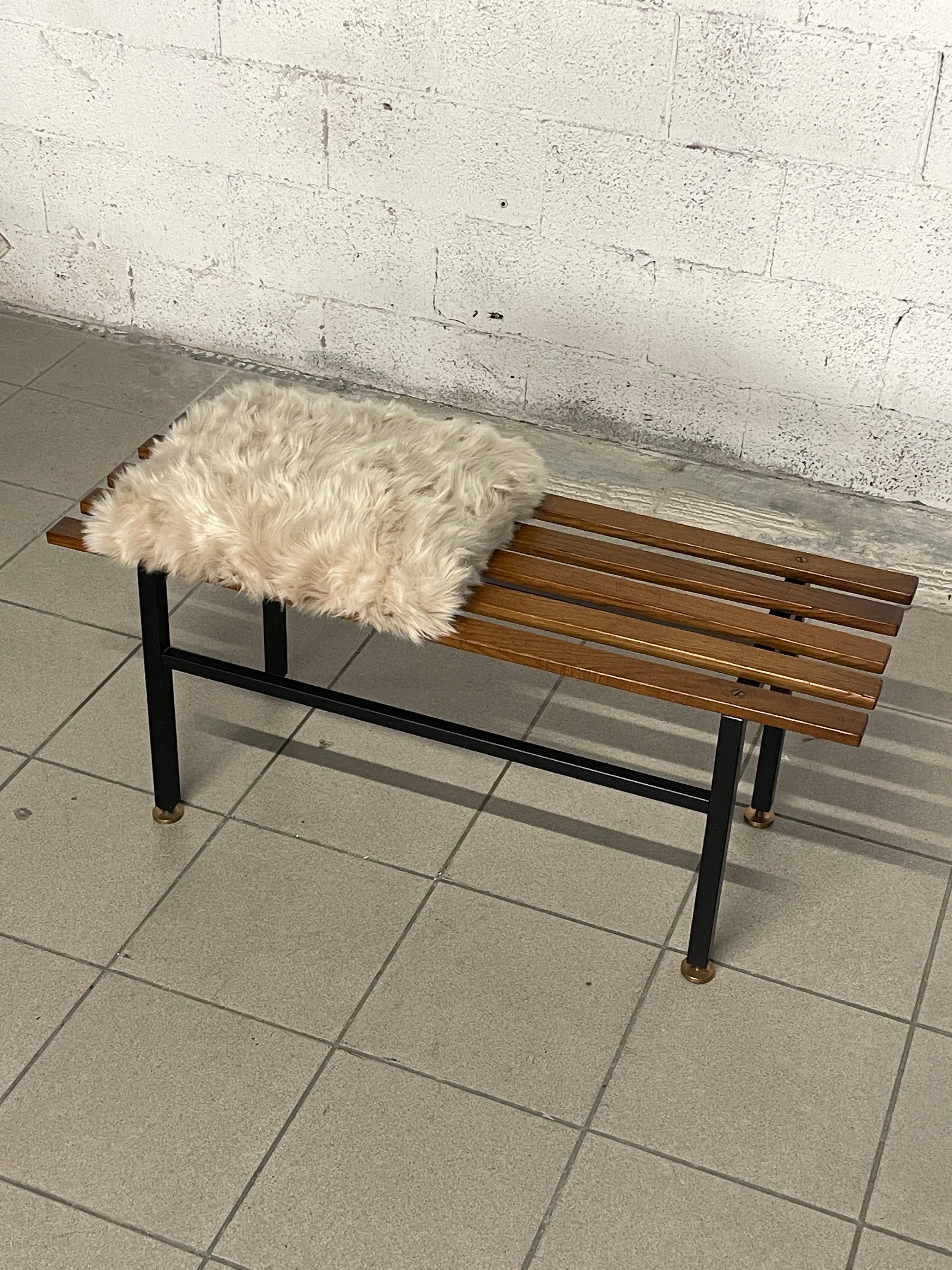 Italian Panca anni '60 con cuscino in ecopelliccia in vendita