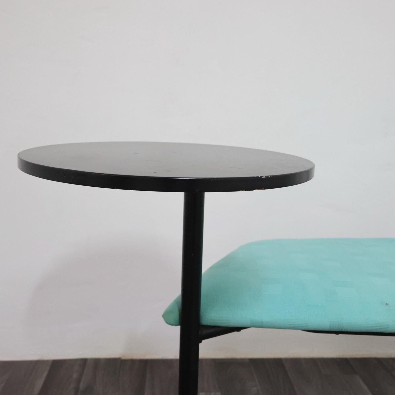Post Design/One con tavolino design post-moderne Italie 1980's memphis style en vente 3
