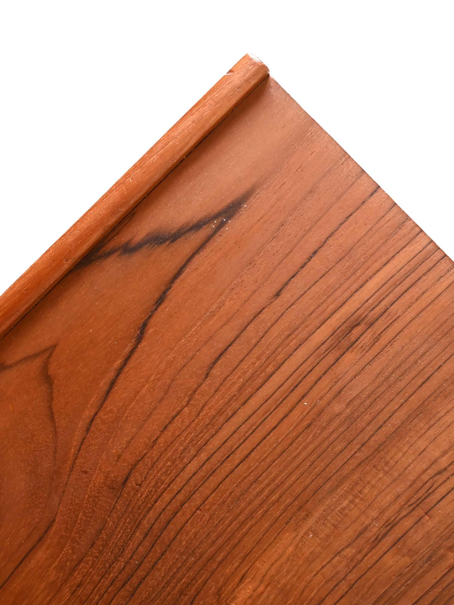 Panca o tavolino scandinavo anni ’50/’60 in teak en Bueno estado para la venta en Brescia, IT