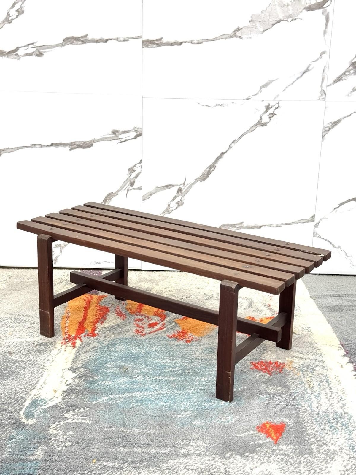 PANCA IN TEAK SCANDINAVA, ANNI ’60 - MID-CENTURY MODERN


Bellissima panca originale anni ‘60 dal design scandinavo, realizzata interamente in teak massello. Linee pulite ed essenziali, struttura solida e compatta. Perfetta come seduta o tavolino da