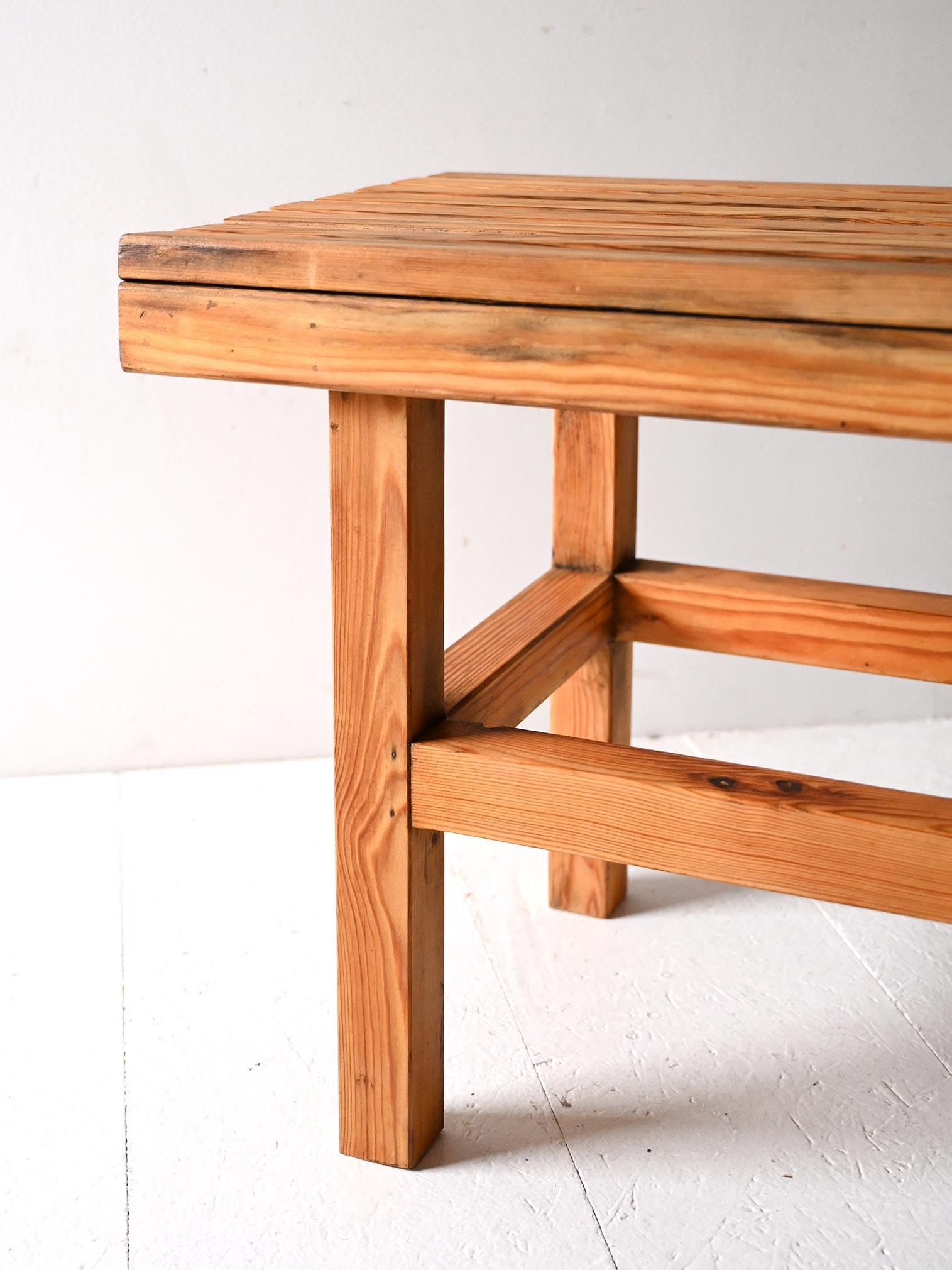 Scandinavian vintage solid pine bench For Sale 1