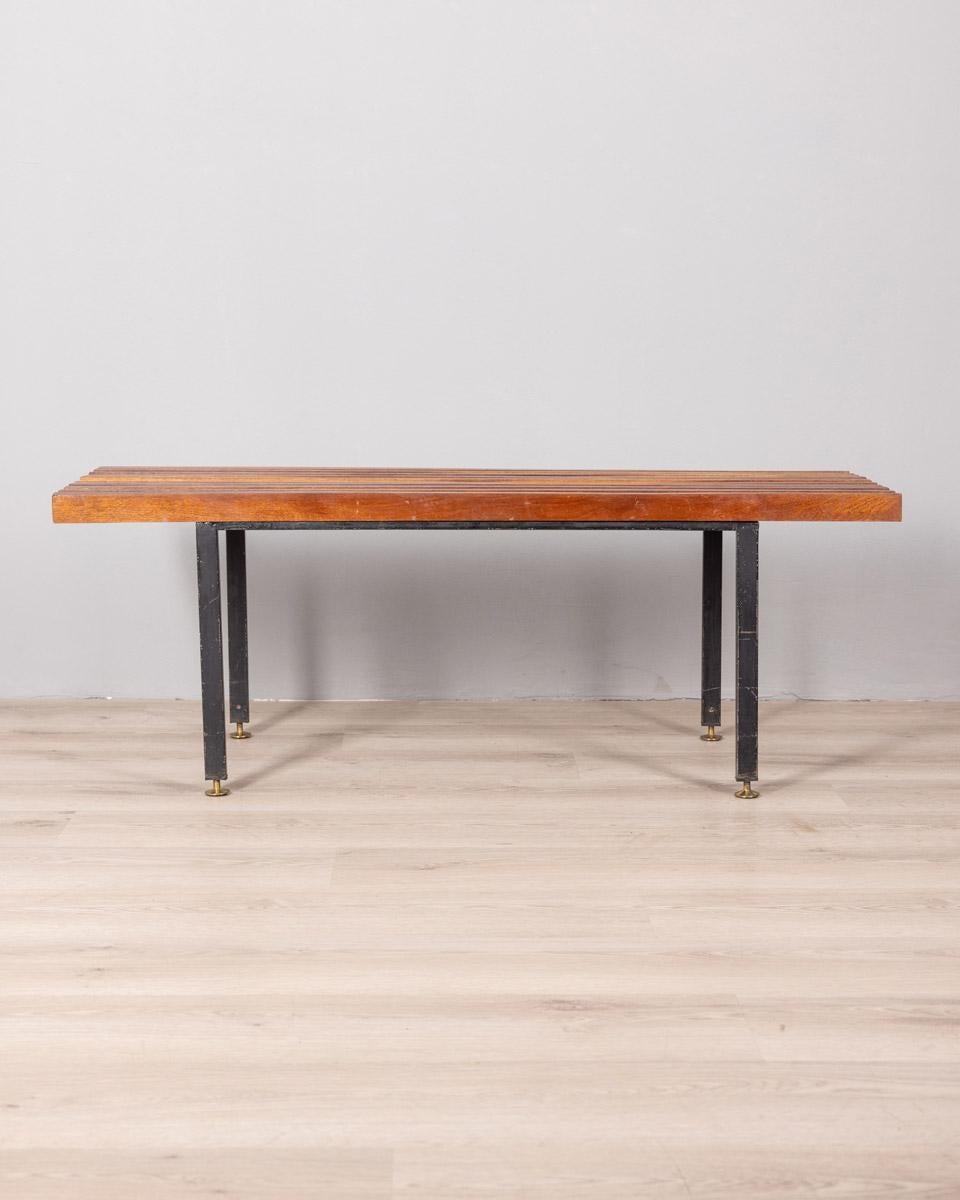 Bench with black metal frame and gilt brass feet, seat with solid Teak wood slats, Italian design, 1960s.

CONDITION:
In good condition, shows signs of wear given by time.

SIZING: 
Height 42 cm; width 115 cm;  Length 41 cm;  

MATERIALS: 
Metal and