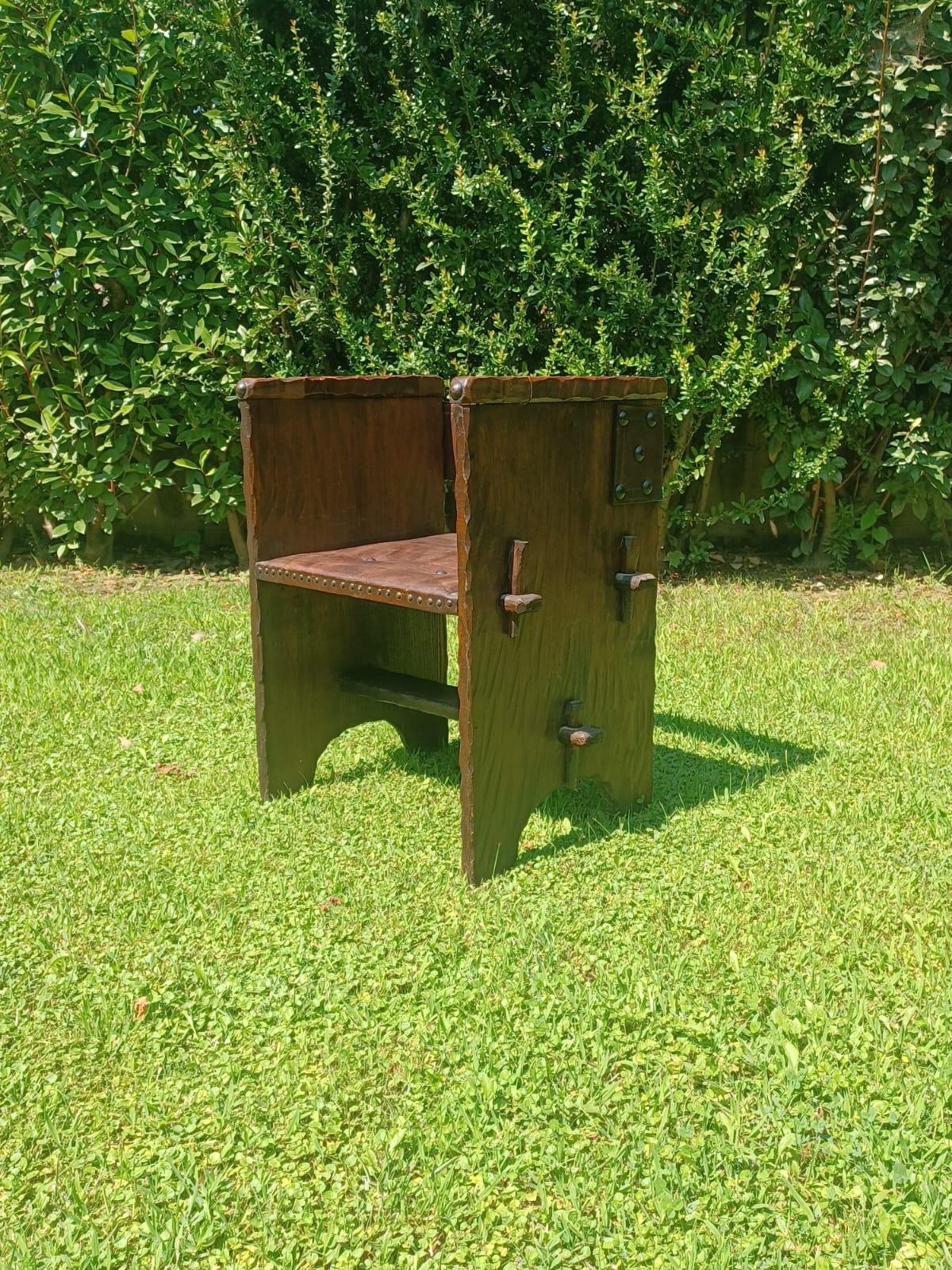 Sillón Brutalista Banco en venta 2