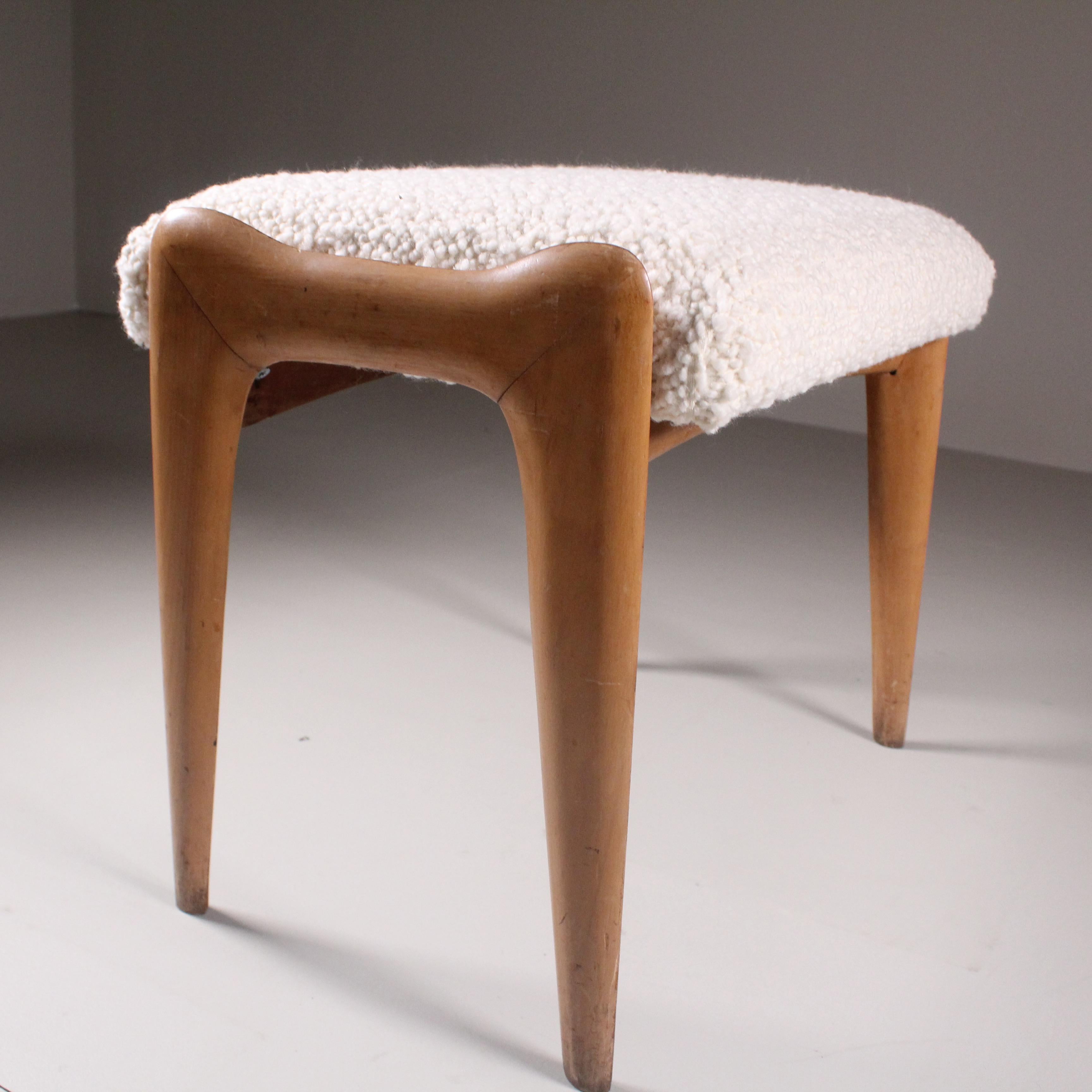 Bench covered in white Bouclé, 1960s For Sale 3