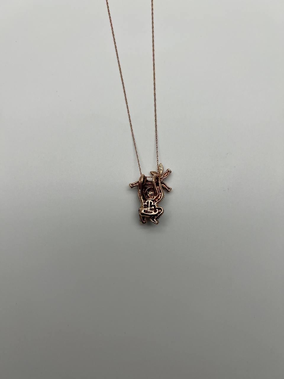 Collier pendentif Panda Bear Bamboo Tree Leaf en or 14 carats pavé de diamants blancs et noirs en vente 8