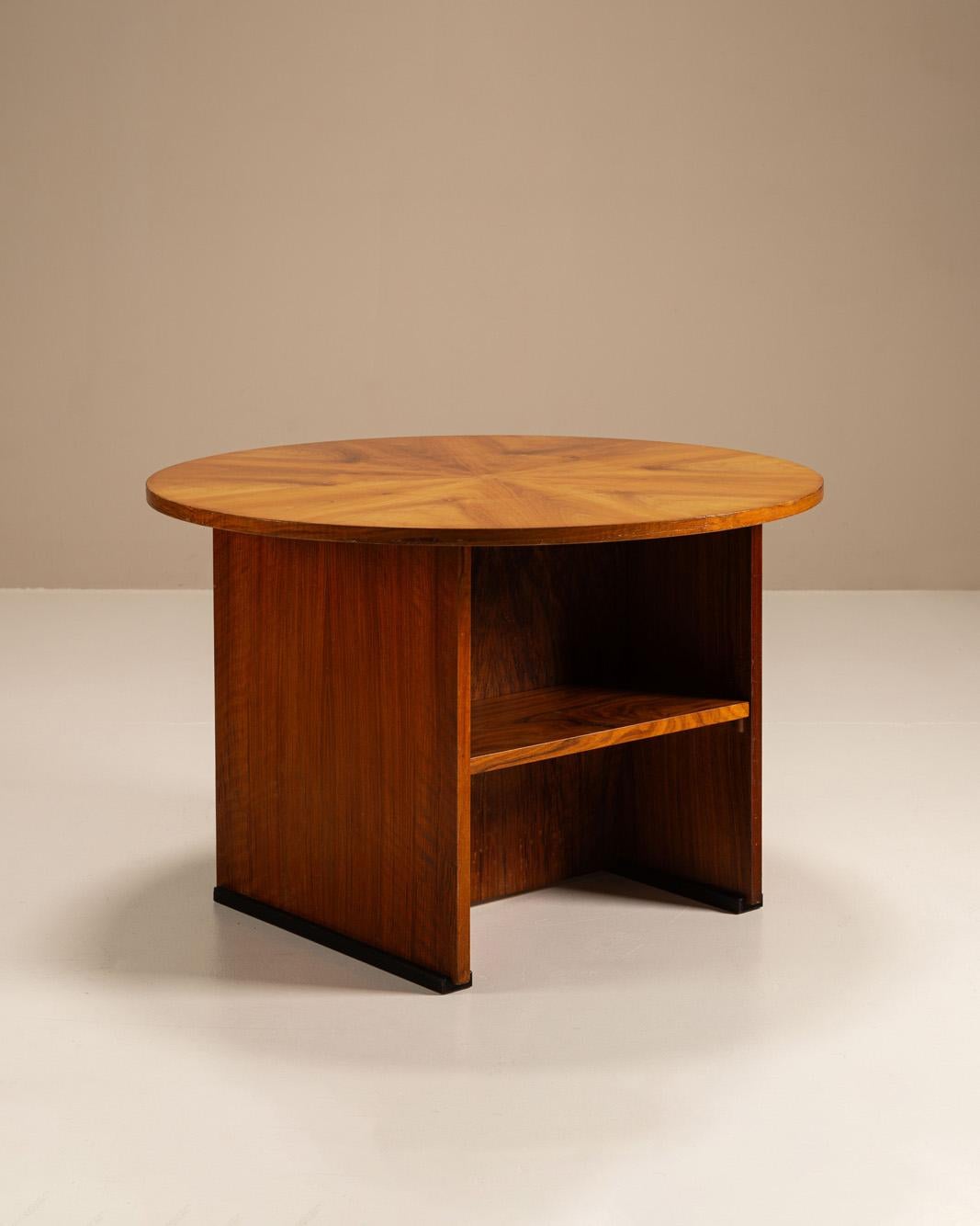 This coffee table by Pander & Zonen reflects the rational elegance of the Hague School combined with early Dutch Art Deco principles. Crafted in the first decades of the 20th century, it merges restrained ornament with architectural