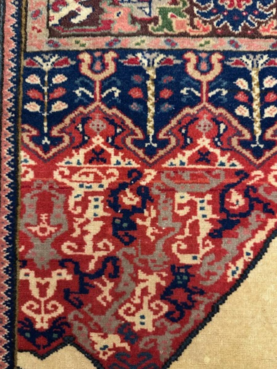 Milieu du XXe siècle Panderma prayer rug en vente