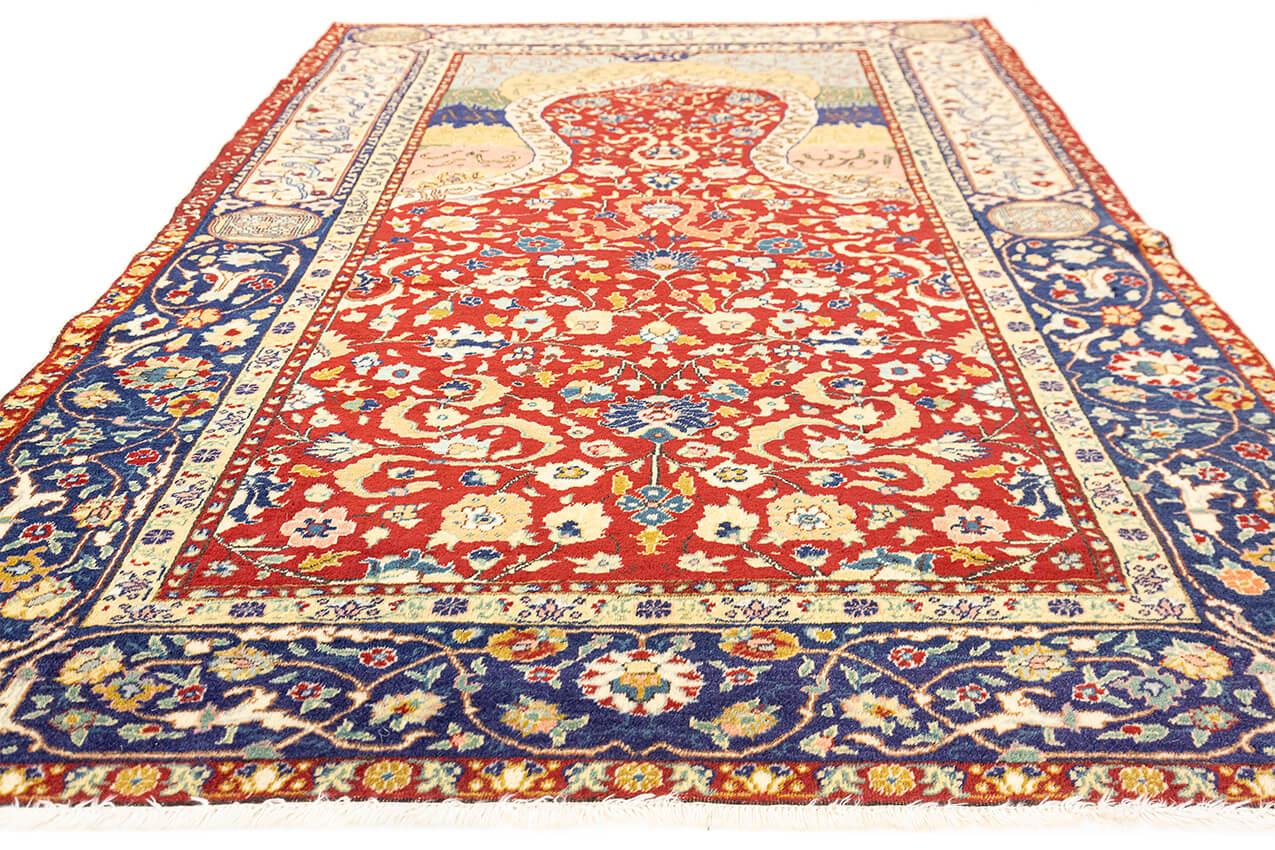 Eleva la tua collezione con lo straordinario Panderman Head of the Sultan Design, un pezzo che emana fascino regale e allure artistica. Con il suo motivo ispirato alla preghiera e una tavolozza di colori incantevoli, questo capolavoro è più di un
