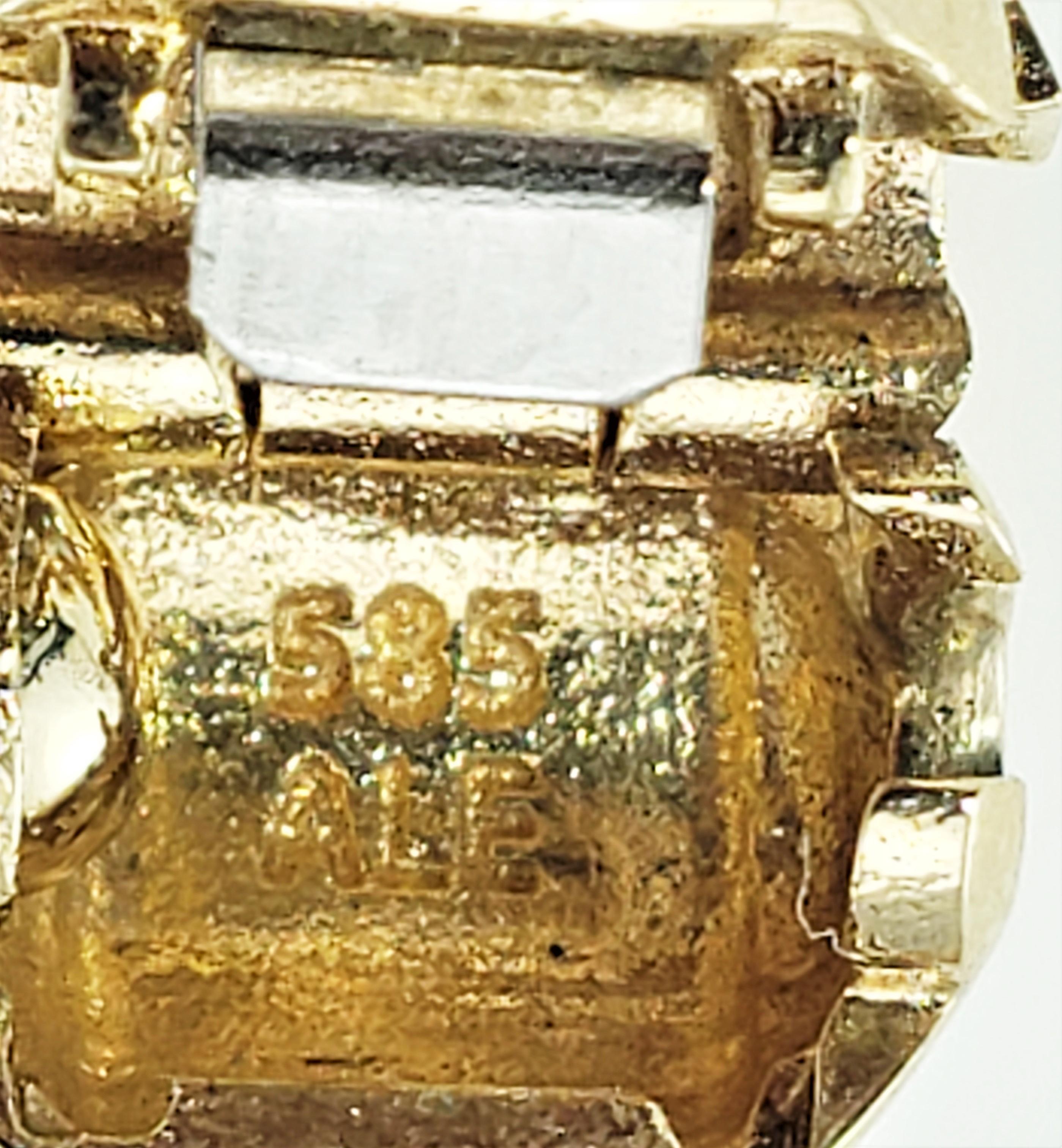 Pandora 14 Karat Yellow Gold Charm Bracelet with Box In Good Condition In Washington Depot, CT