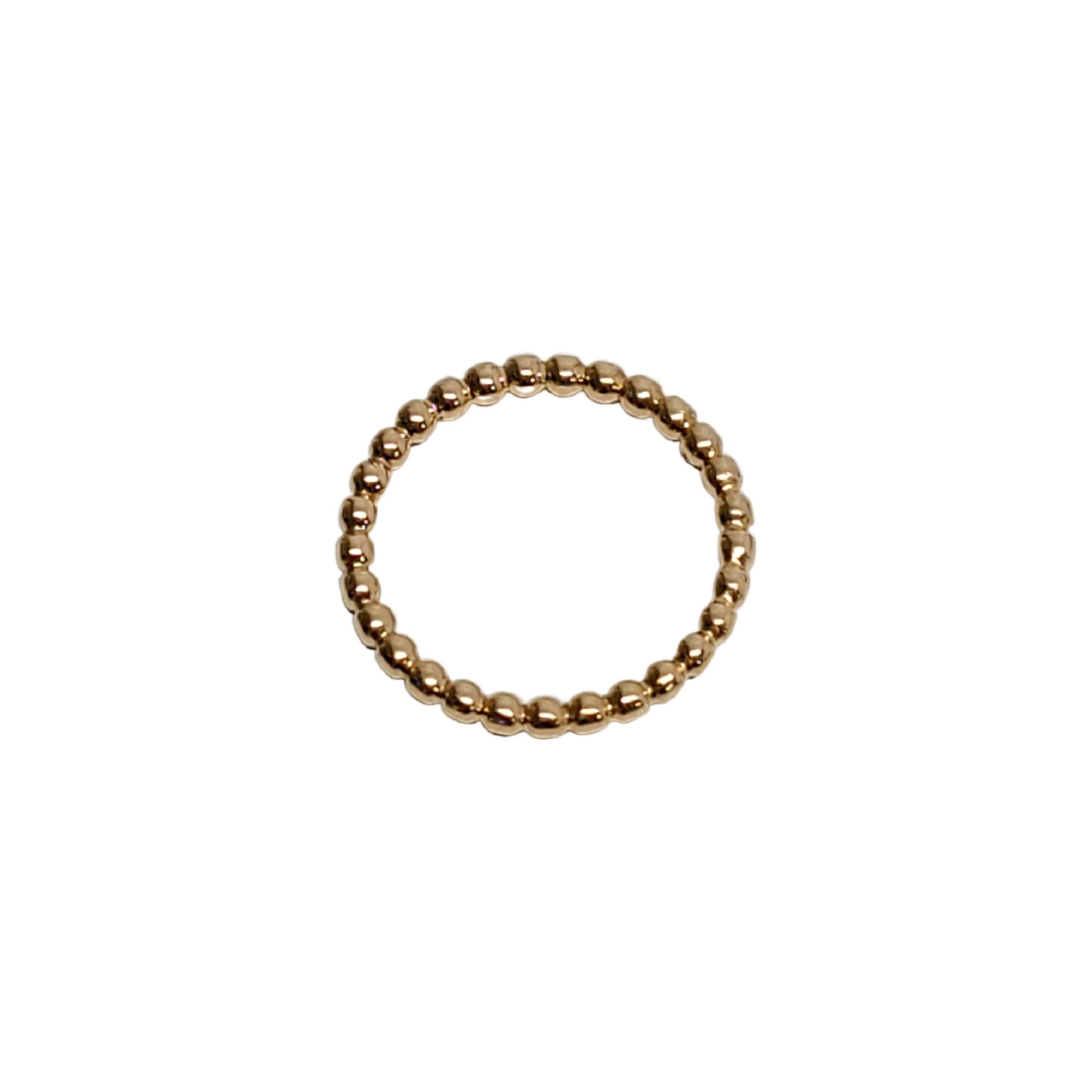 Pandora Eternal Clouds 14K Gelbgold stapelbar Bubble Ring. 

US Größe 7/Pandora Größe 54

Diese schöne Pandora stapelbar Band verfügt über kleine Blasen rund um die zarte Band. 

Wiegt ca. 1.3dwt:: 2g

Markiert G 585 ALE 54

Sehr guter Zustand::