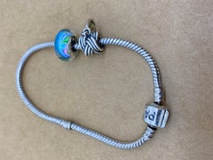 Bracelet Pandora 925 en argent sterling, 2 breloques, avec breloque en verre de Murano.