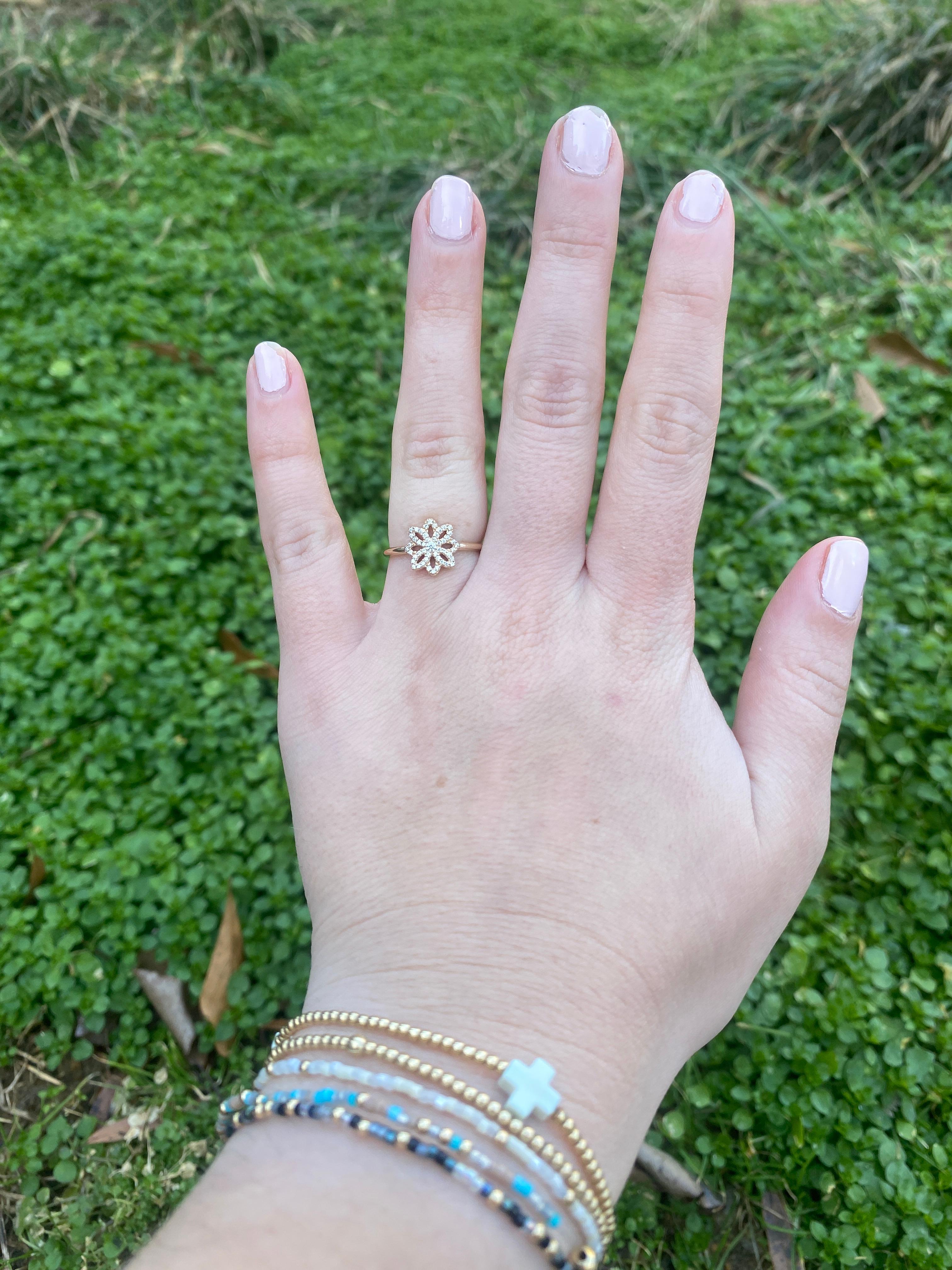 Pandora Lace Botanique Cubic Zirconia Floral Ring, 14k Yellow Gold, Ring Size 6 For Sale 2