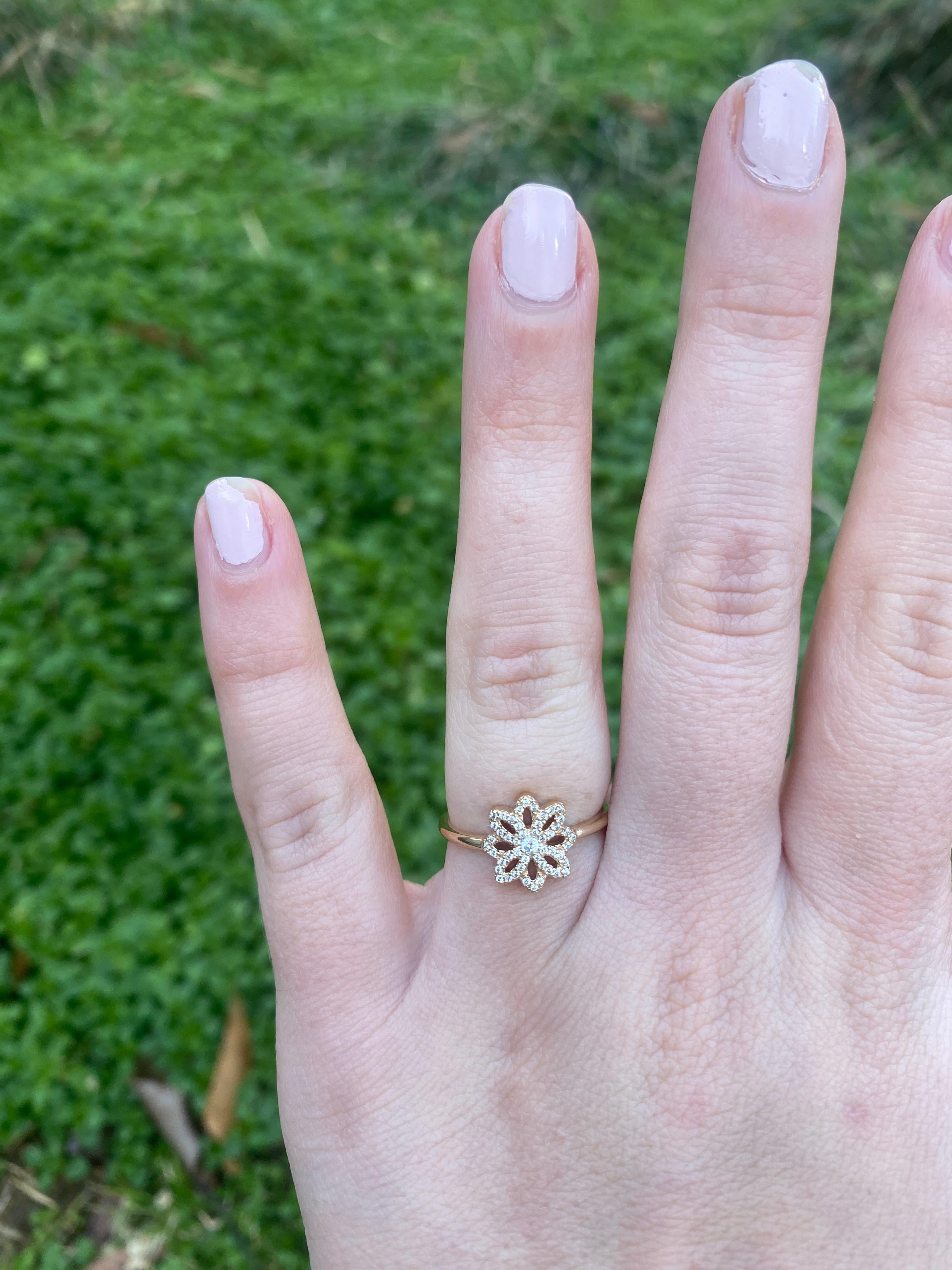 Pandora Lace Botanique Cubic Zirconia Floral Ring, 14k Yellow Gold, Ring Size 6 For Sale 3