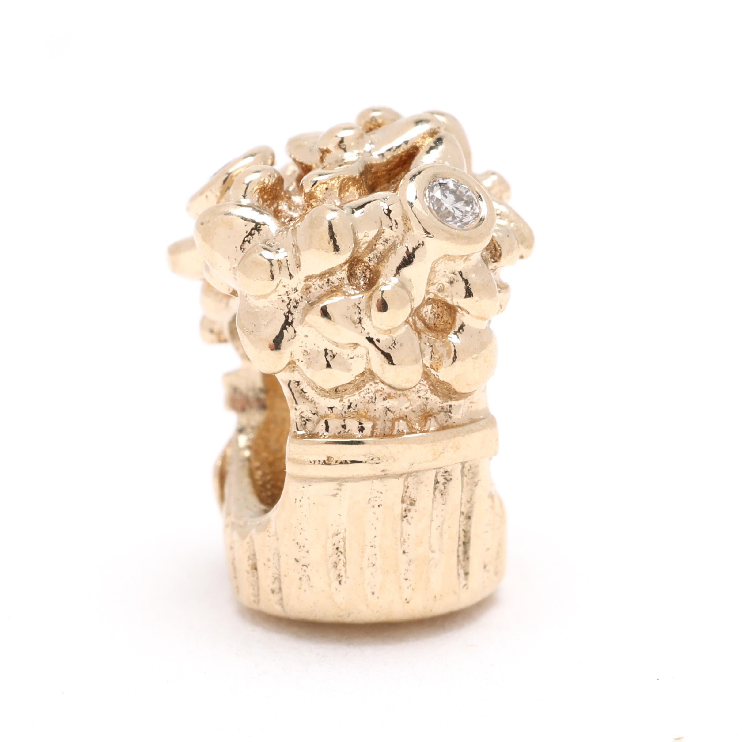 PANDORA Love Bouquet of Flowers Charm, circonita cúbica, oro amarillo de 14k en Bueno Estado en McLeansville, NC