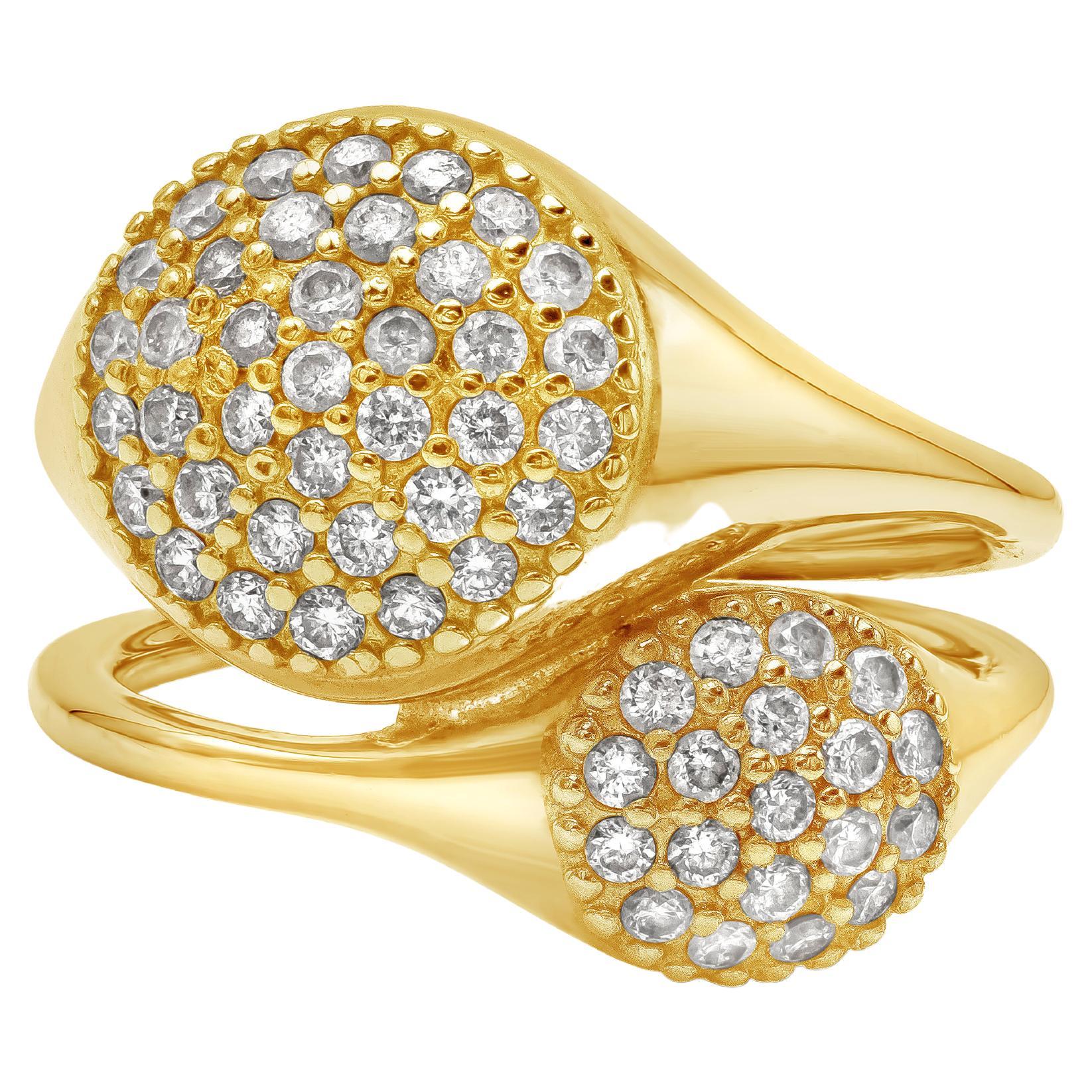 Bague bypass en or jaune avec diamant rond brillant de 0,56 carat au total et micro-pavé