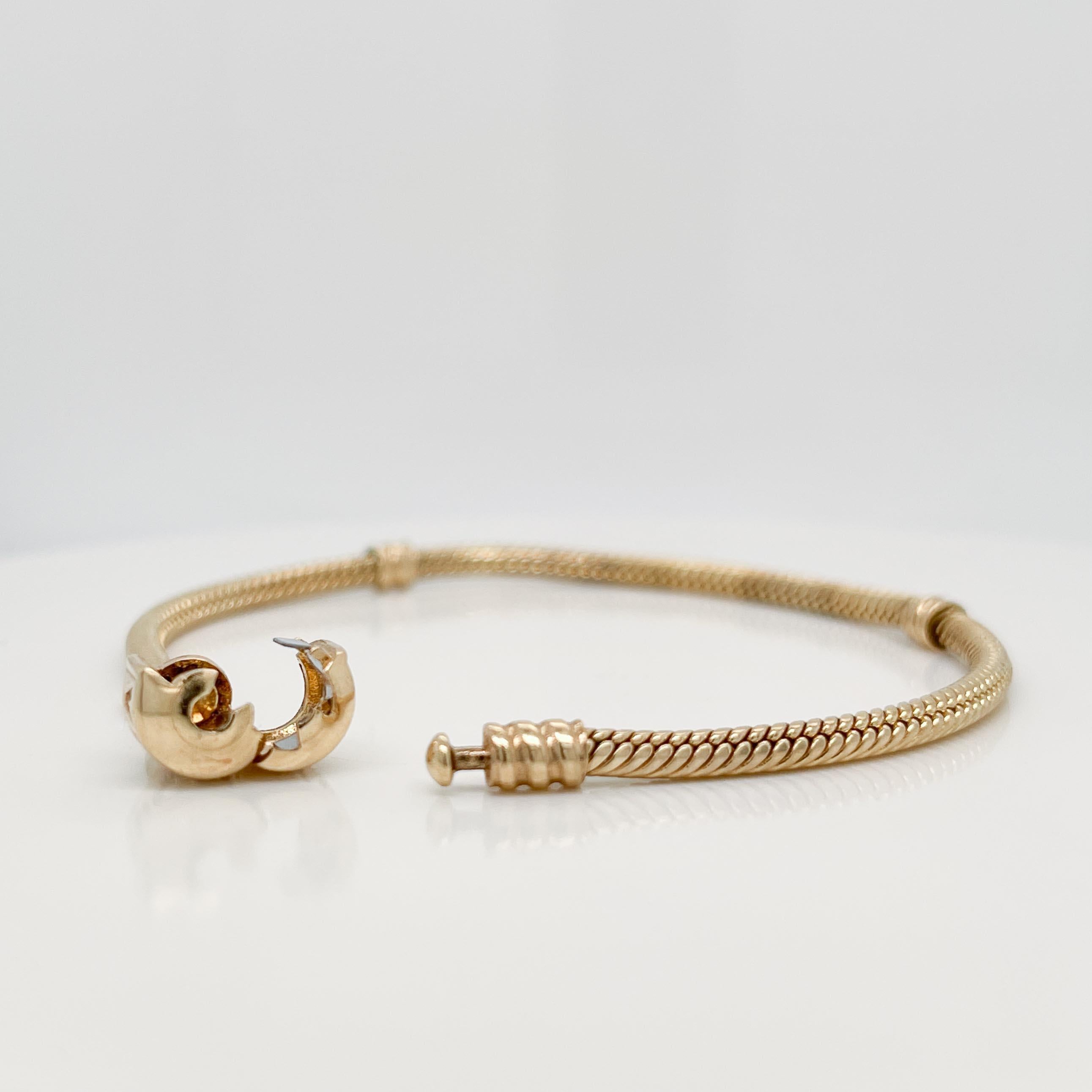 Pandora Moments 14K Gold Schlangenkette Charm-Armband im Zustand „Gut“ im Angebot in Philadelphia, PA