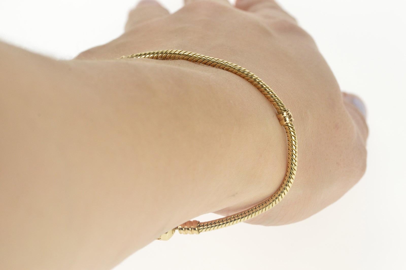 Contemporary Pandora Moments Gold Clasp Classic Designer Charm Bracelet
