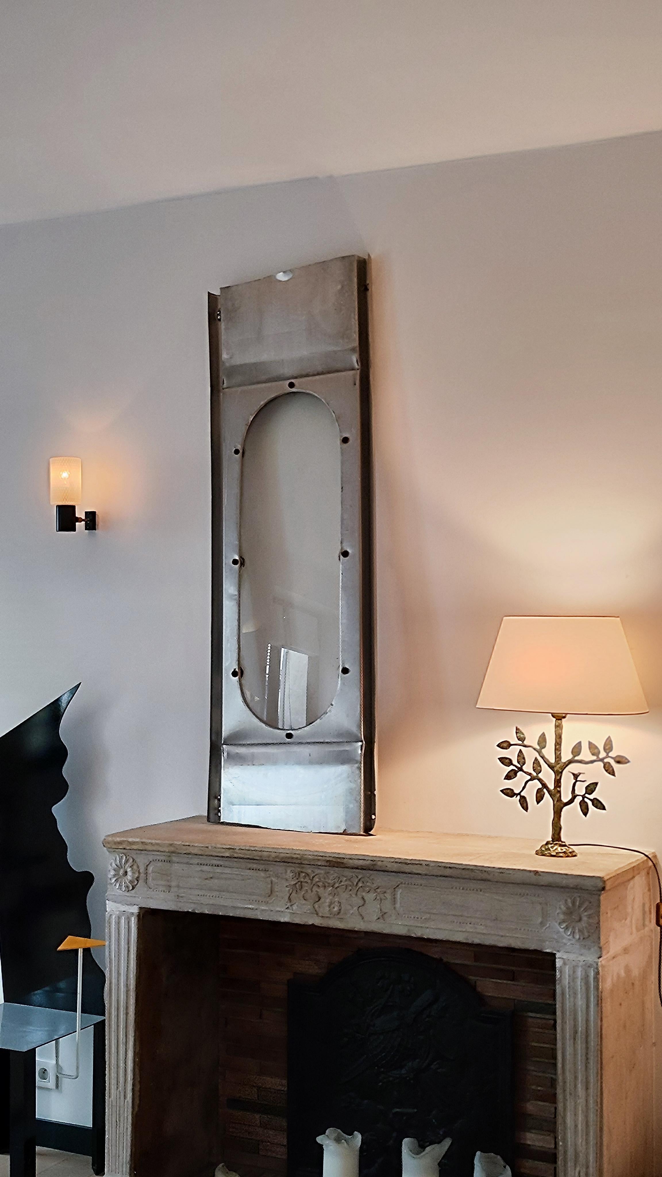 Panel with glass porthole - 1960 Jean Prouvé - Studal In Distressed Condition For Sale In Paris, FR