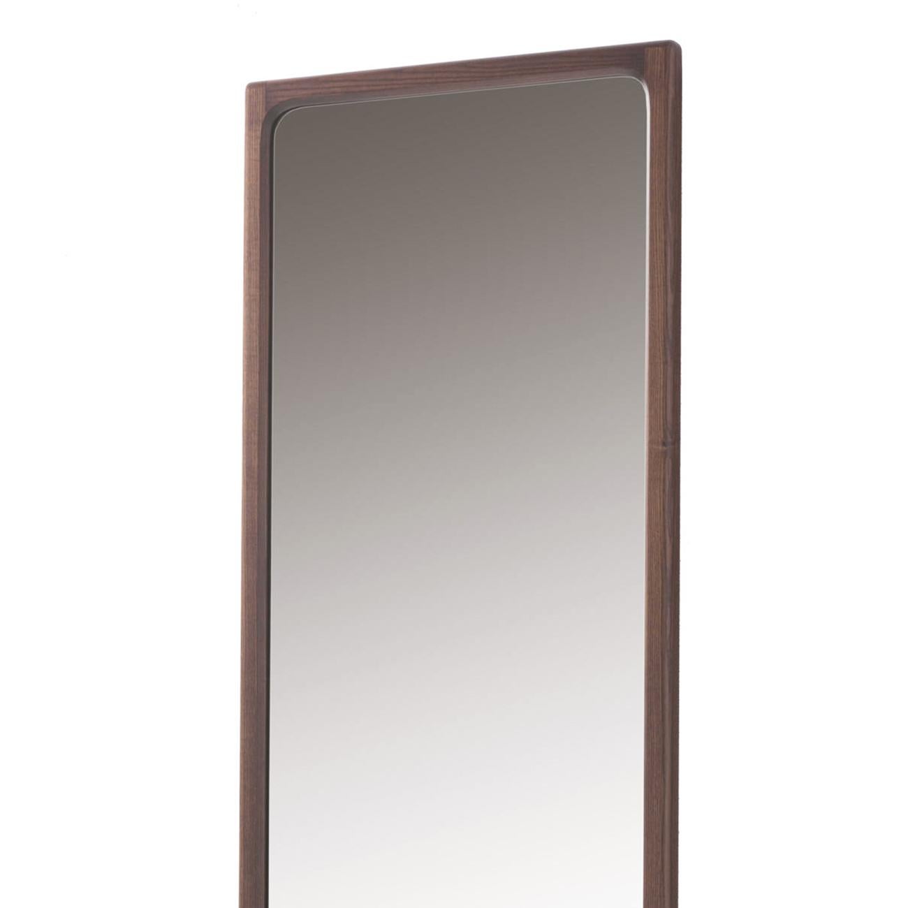Mirror Panelash floor with frame
structure in solid ash wood in natural
ash wood finish. With clear mirror glass.
Also available in ash in stained cafe or
stained wenge or stained walnut finish.