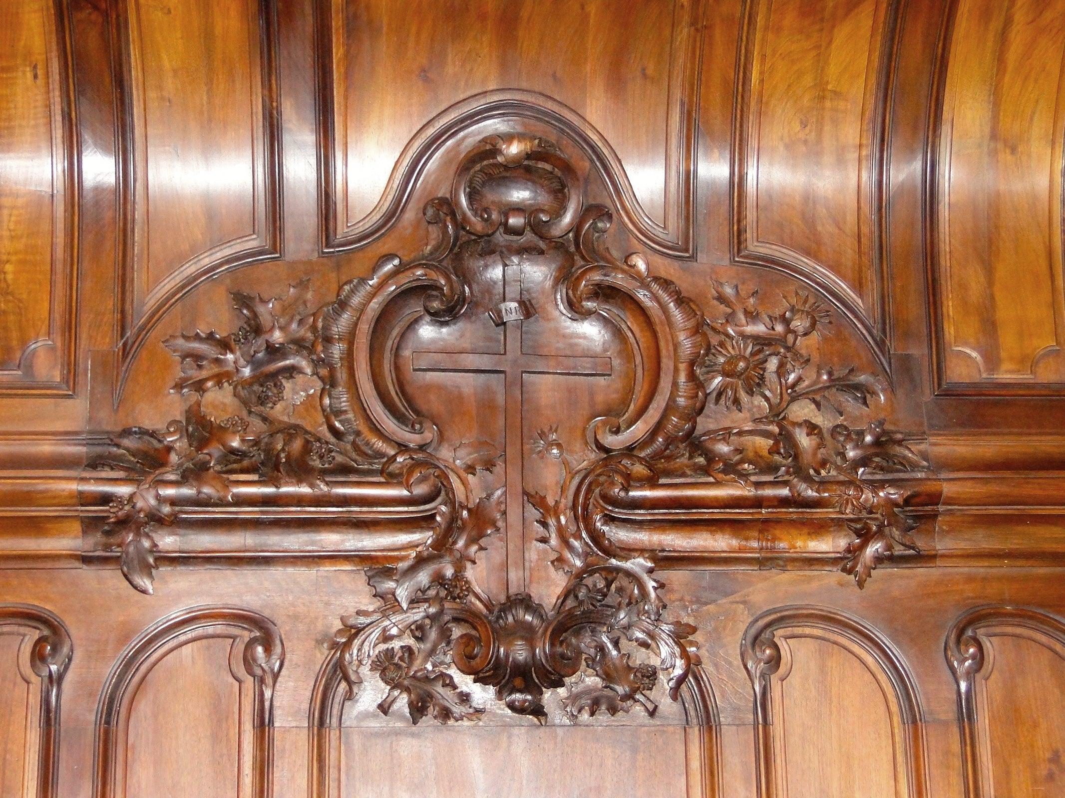 Hand-Carved Paneled Boiserie from the Chateau Du Razat For Sale