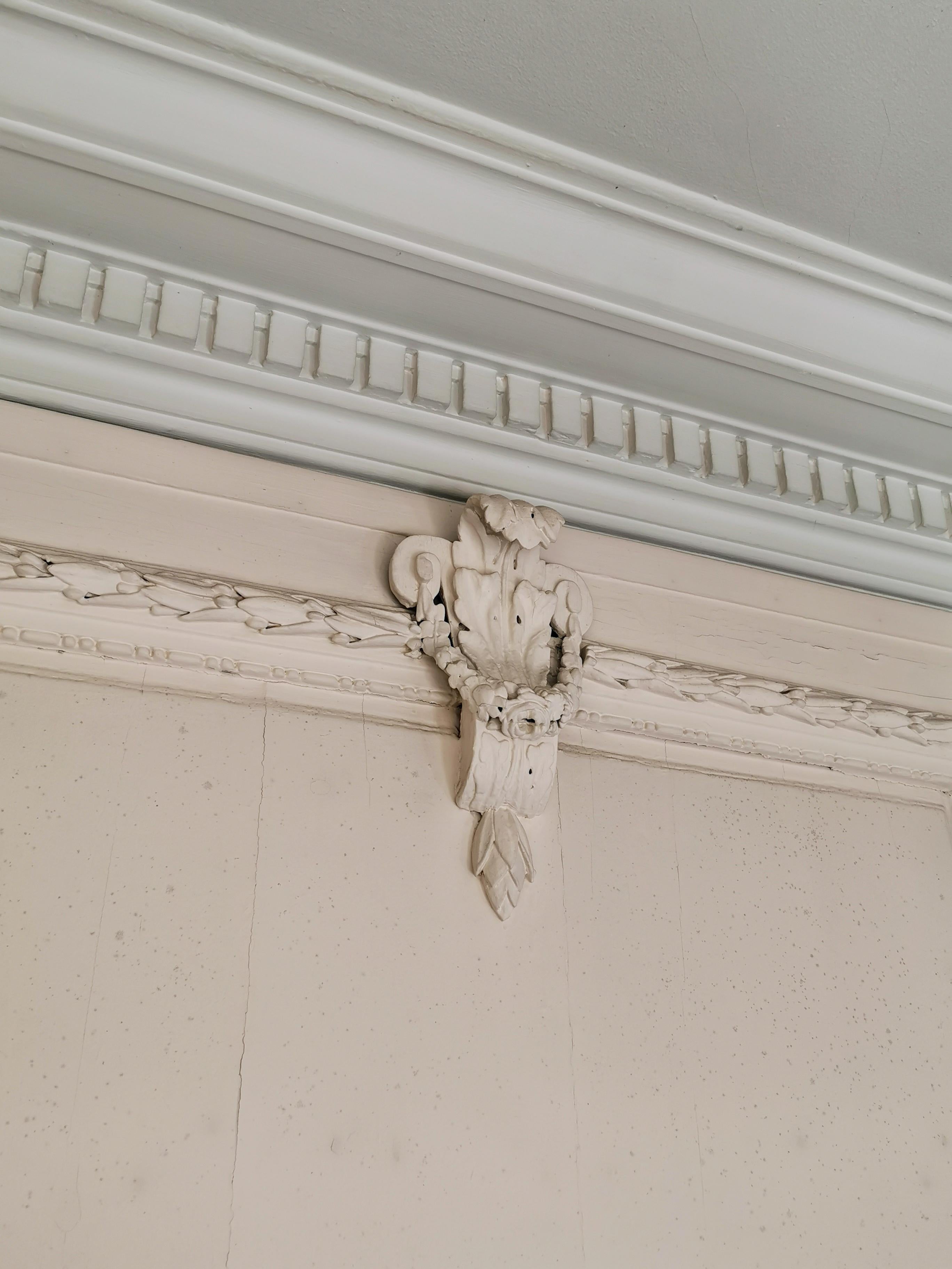 Bois Salle à panneaux néoclassique, période Louis XVI en vente