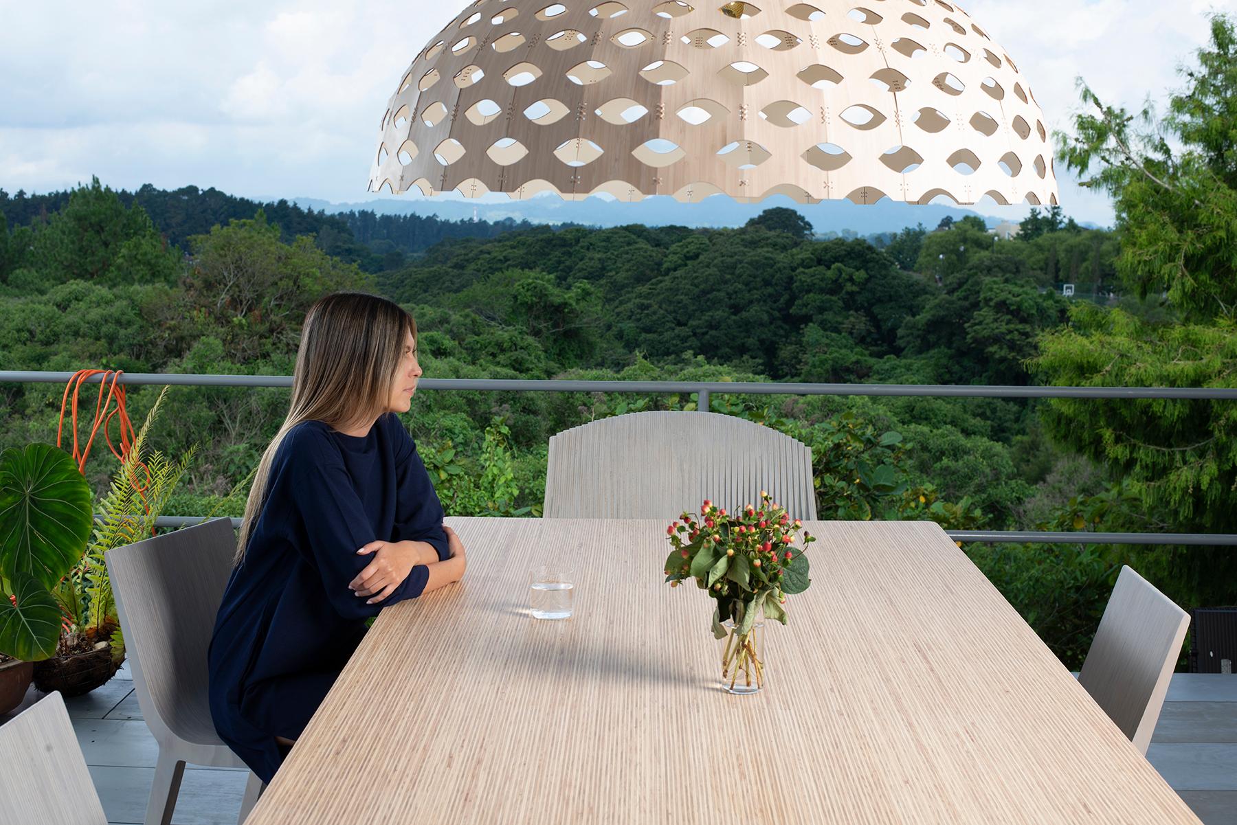 Panelitos-Kuppelleuchte Medium von Piegatto, eine zeitgenössische skulpturale Lampe (Bambus) im Angebot