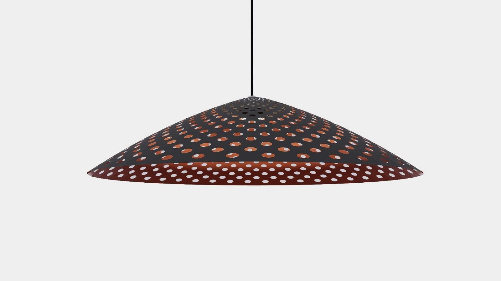 Falegnameria Panelitos Hat Flat Lamp di Piegatto, una lampada scultorea contemporanea in vendita