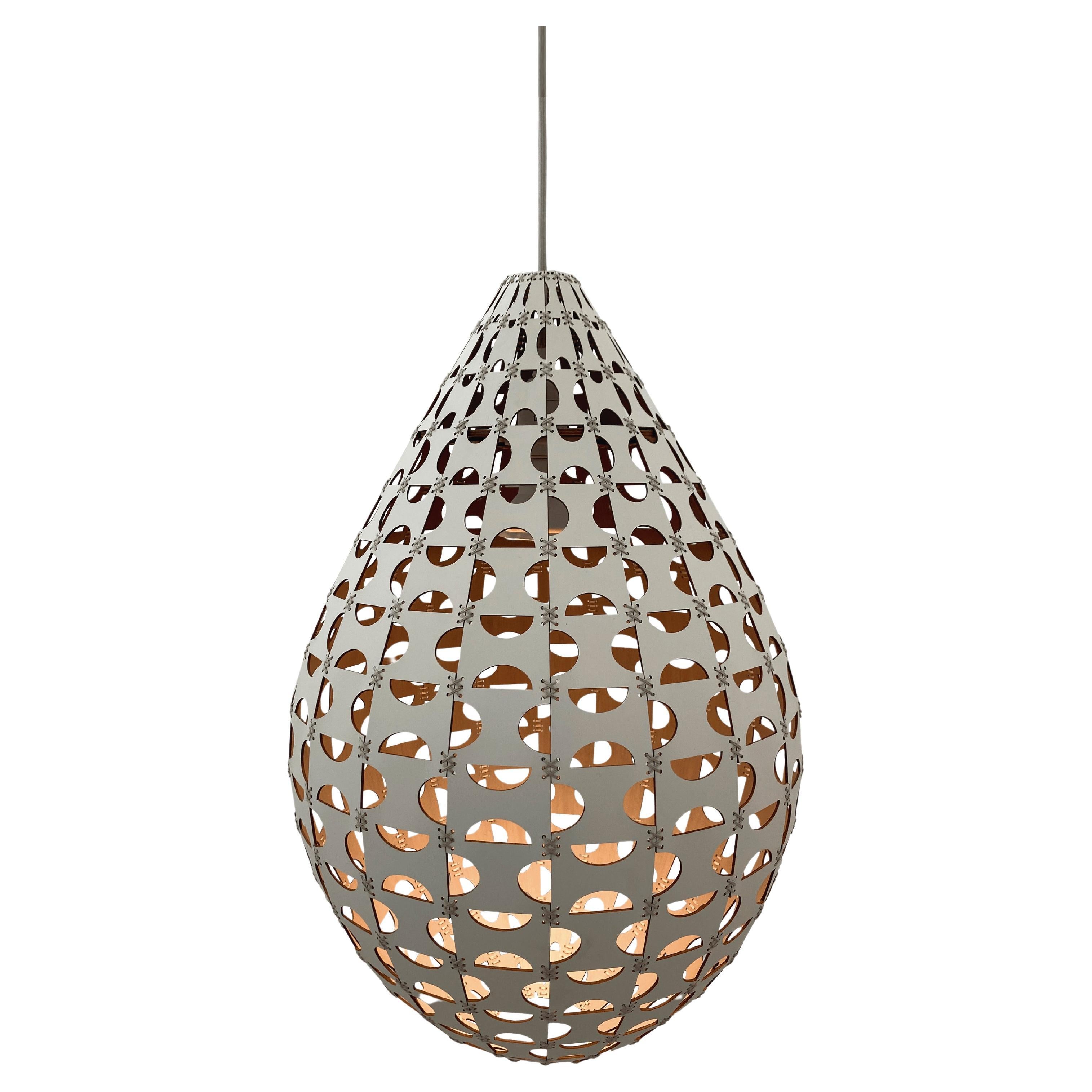 Panelitos Teardrop Lamp Medium by Piegatto, une lampe sculpturale contemporaine en vente