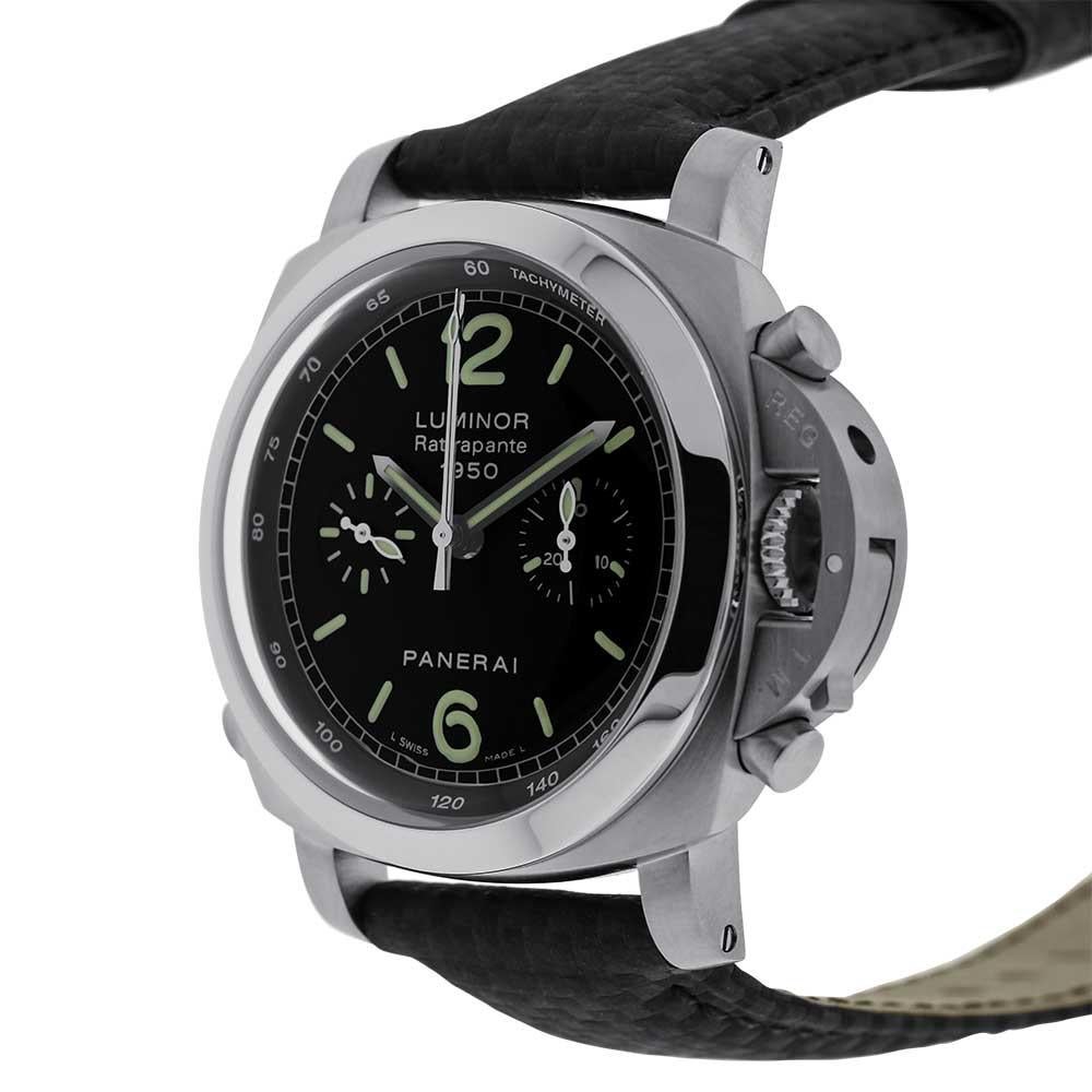 Panerai believes in the showcasing ideal watch mechanical wonders like their stainless-steel Radiomir Rattrapante PAM00213 timepiece. This marvel in watchmaking comes with a round case made of stainless steel that is 44mm in diameter and 17mm thick.