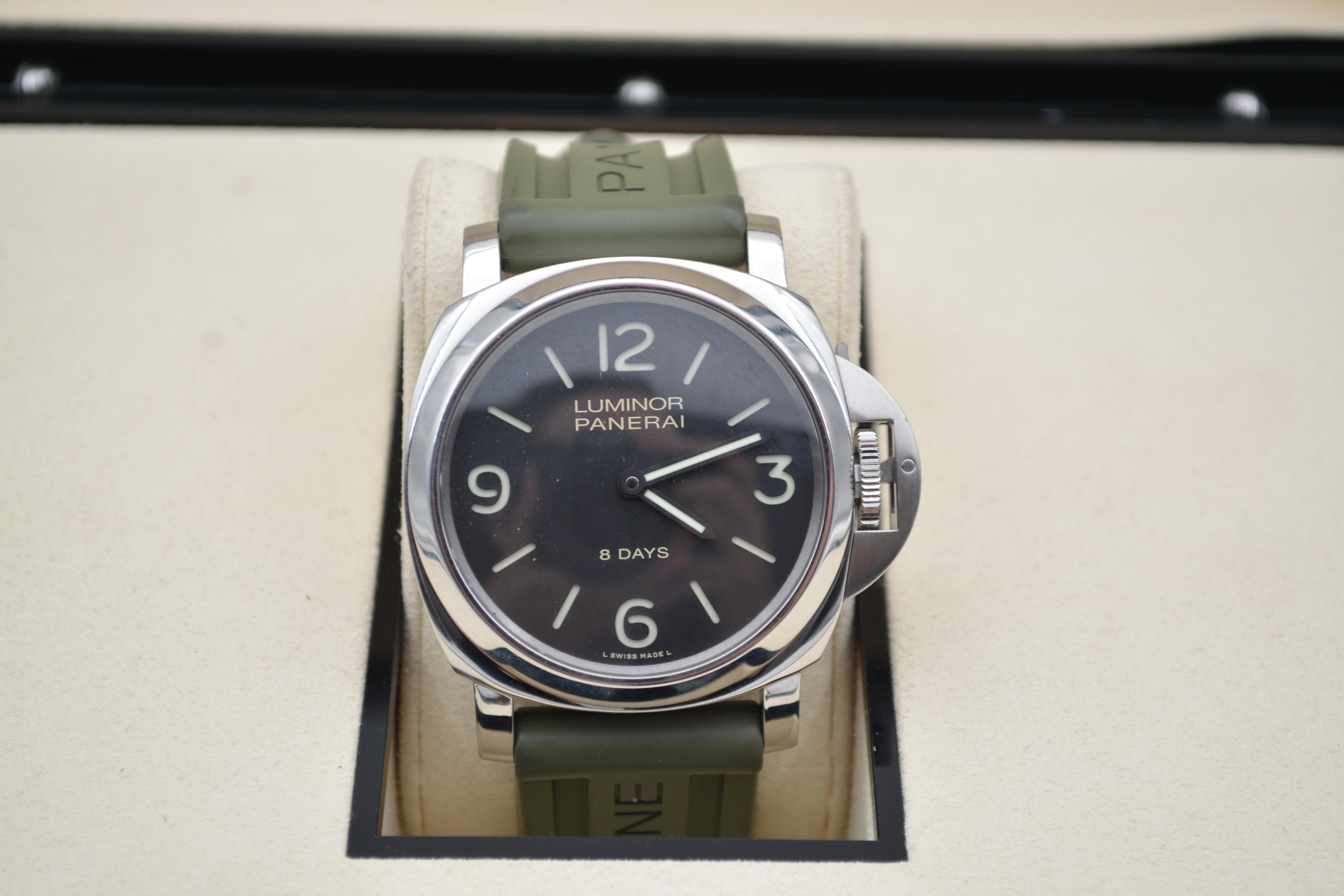 Panerai Luminor Base 8 Days 44 Stainless Steel Manual Winding Ref: PAM 00560 In Excellent Condition For Sale In București, București