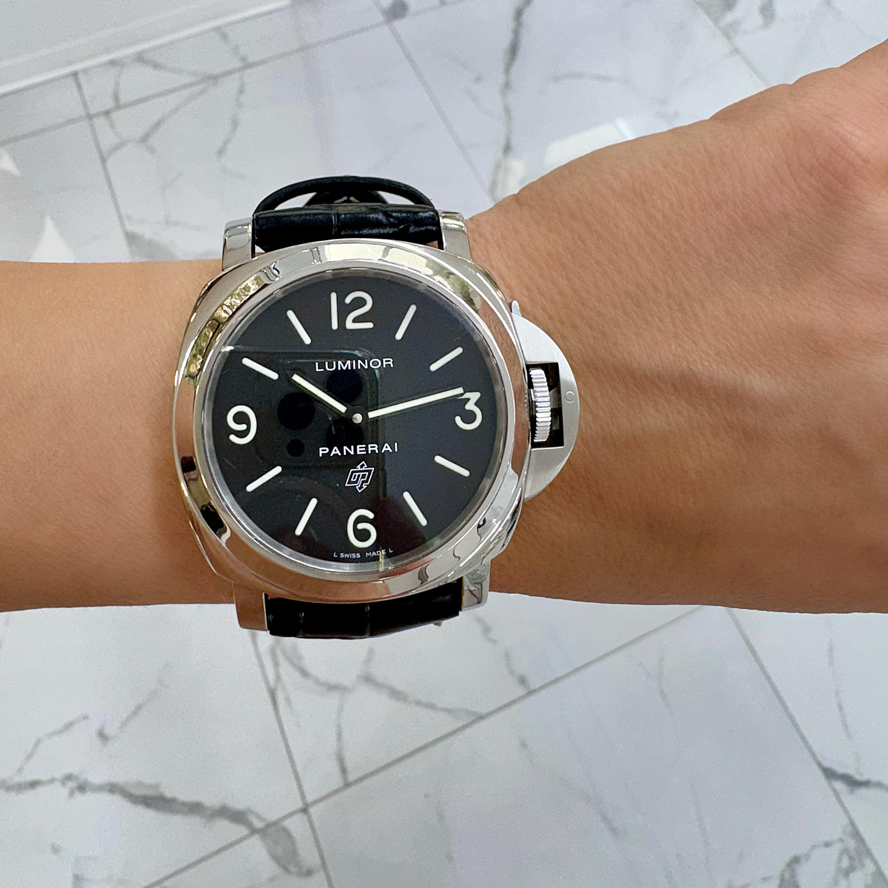 Panerai Luminor Base Logo 44MM OP6834 Black Leather Strap Steel Watch en vente 4